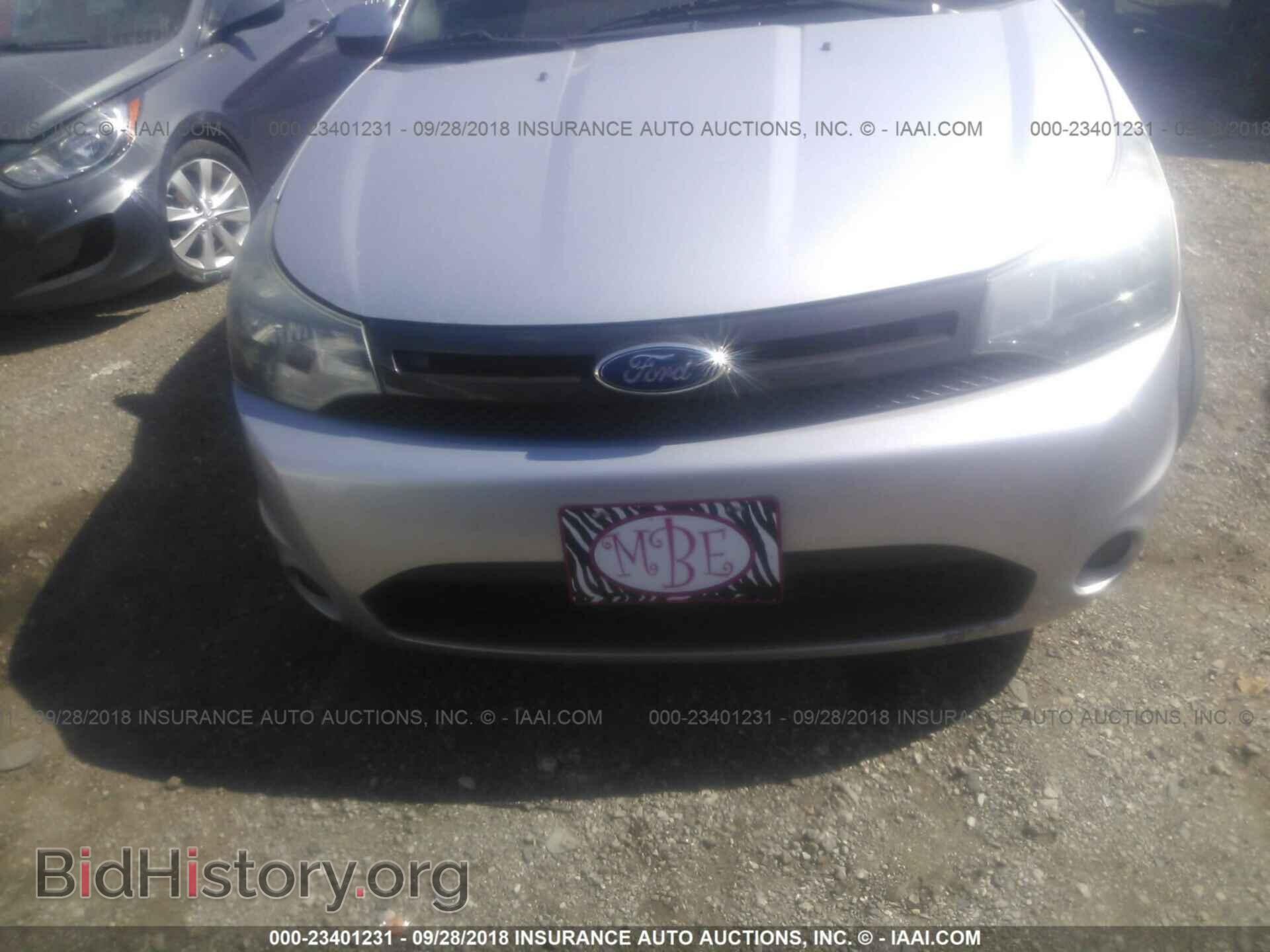 2011 Ford Focus - VIN: 1FAHP3GN5BW145199 - Photo 6