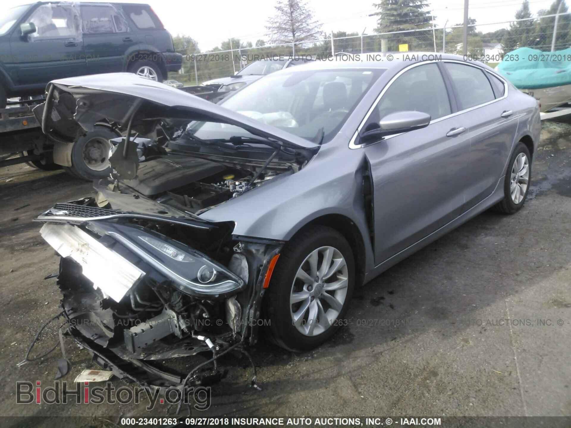 2015 Chrysler 200 - VIN: 1C3CCCCG0FN500450 - Фото 2