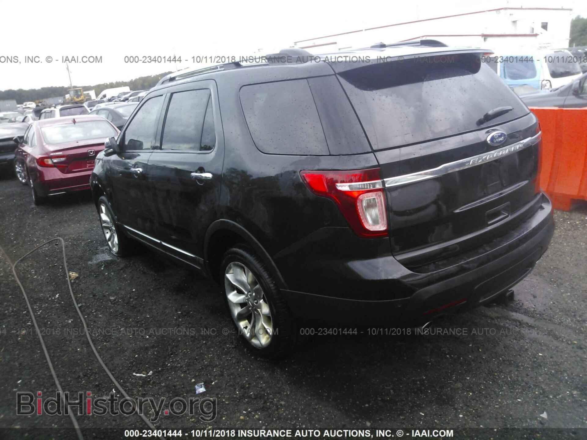 2011 Ford Explorer - VIN: 1FMHK8F8XBGA24563 - Фото 3
