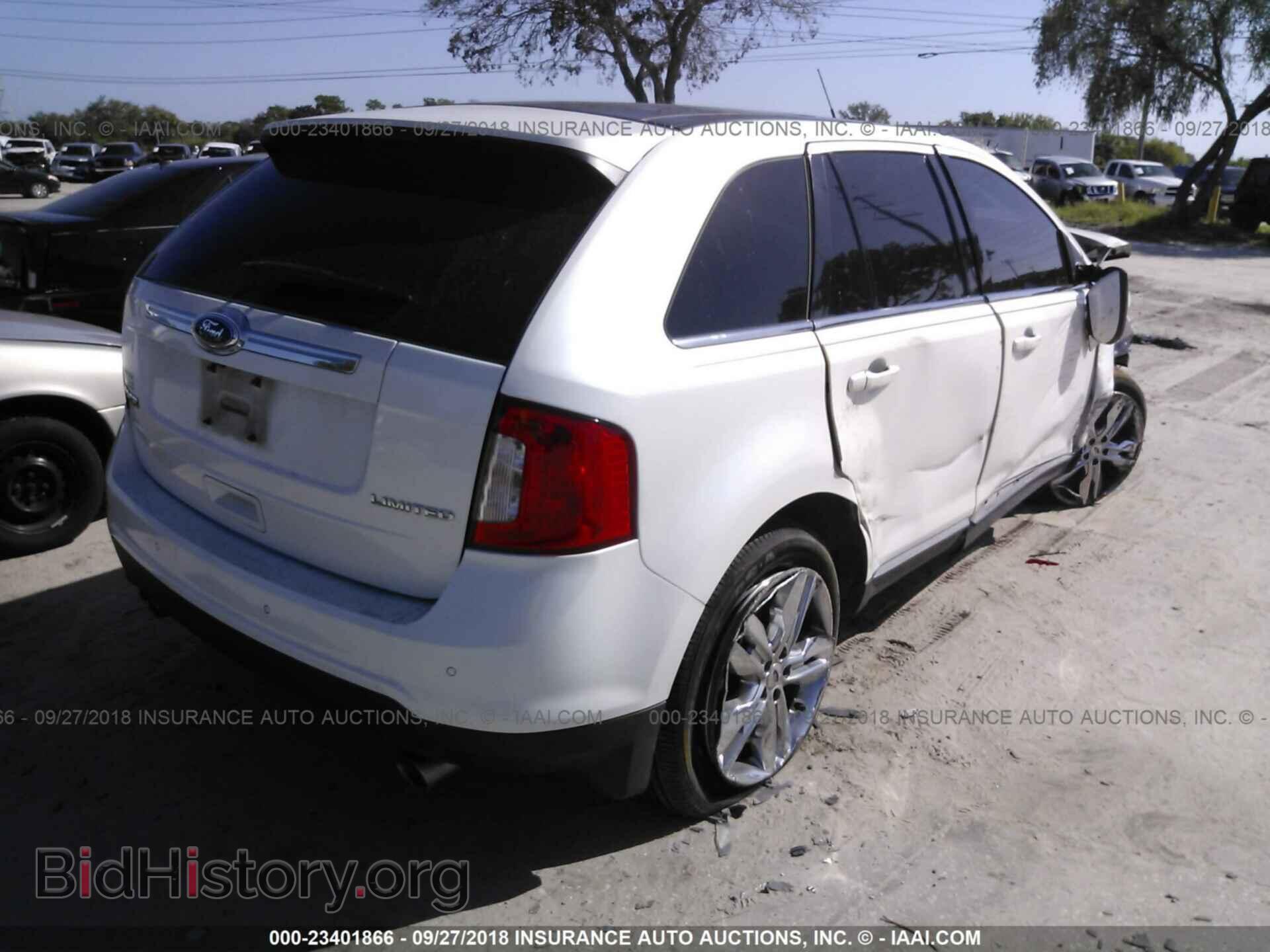 2012 Ford Edge - VIN: 2FMDK3KCXCBA77817 - Photo 4