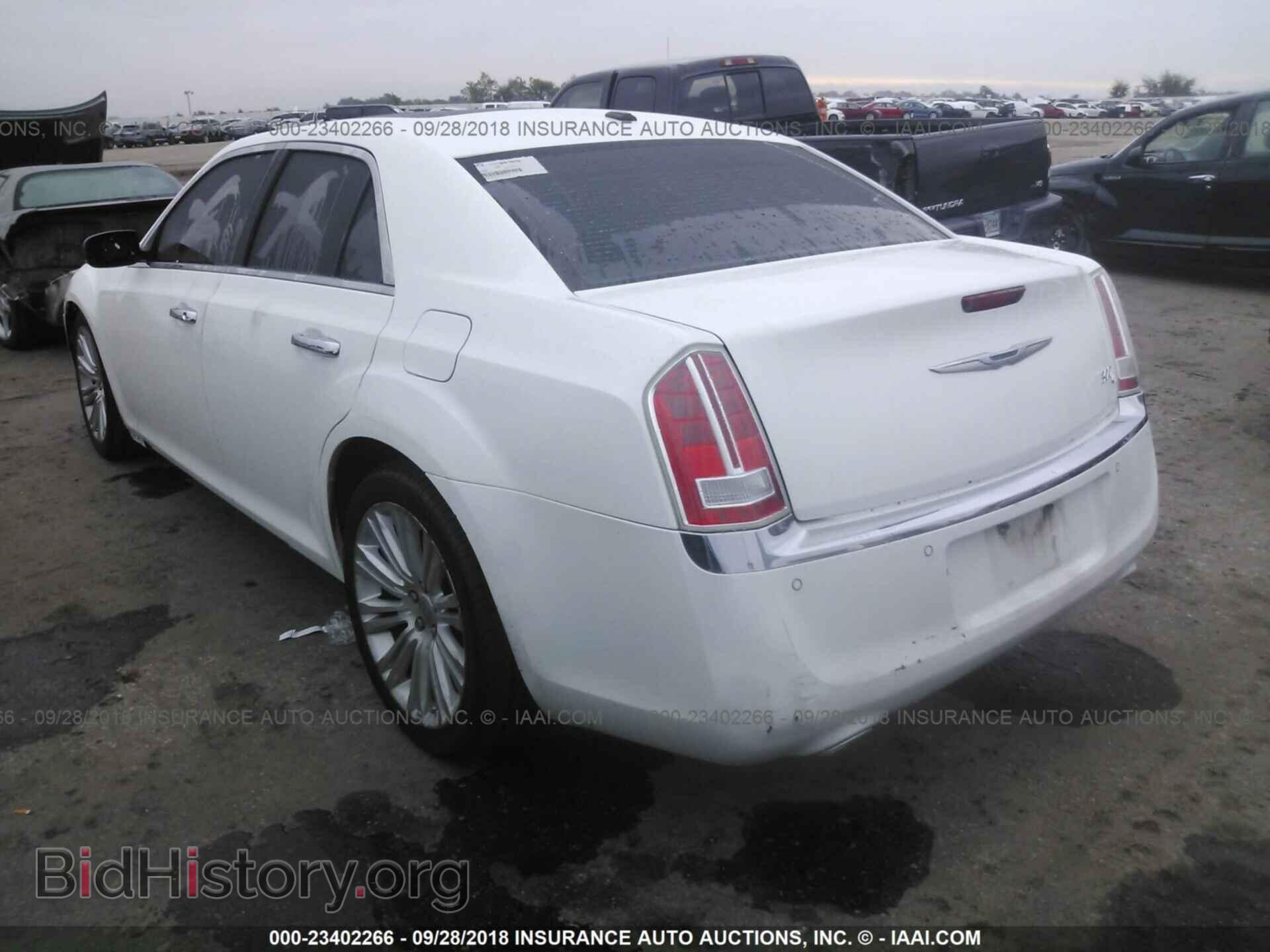 2013 Chrysler 300c - VIN: 2C3CCAET8DH559850 - Фото 3