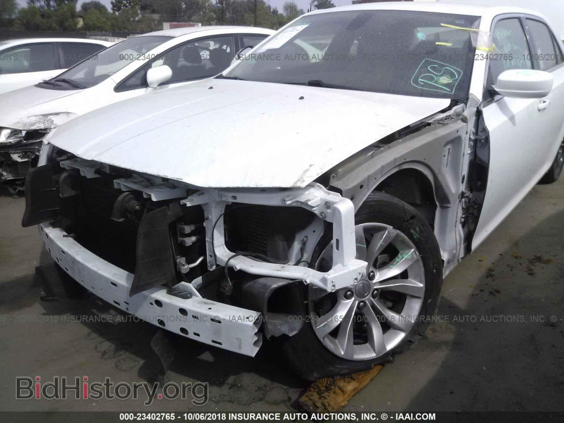 2015 CHRYSLER 300 - VIN: 2C3CCAAGXFH802134 - Фото 6
