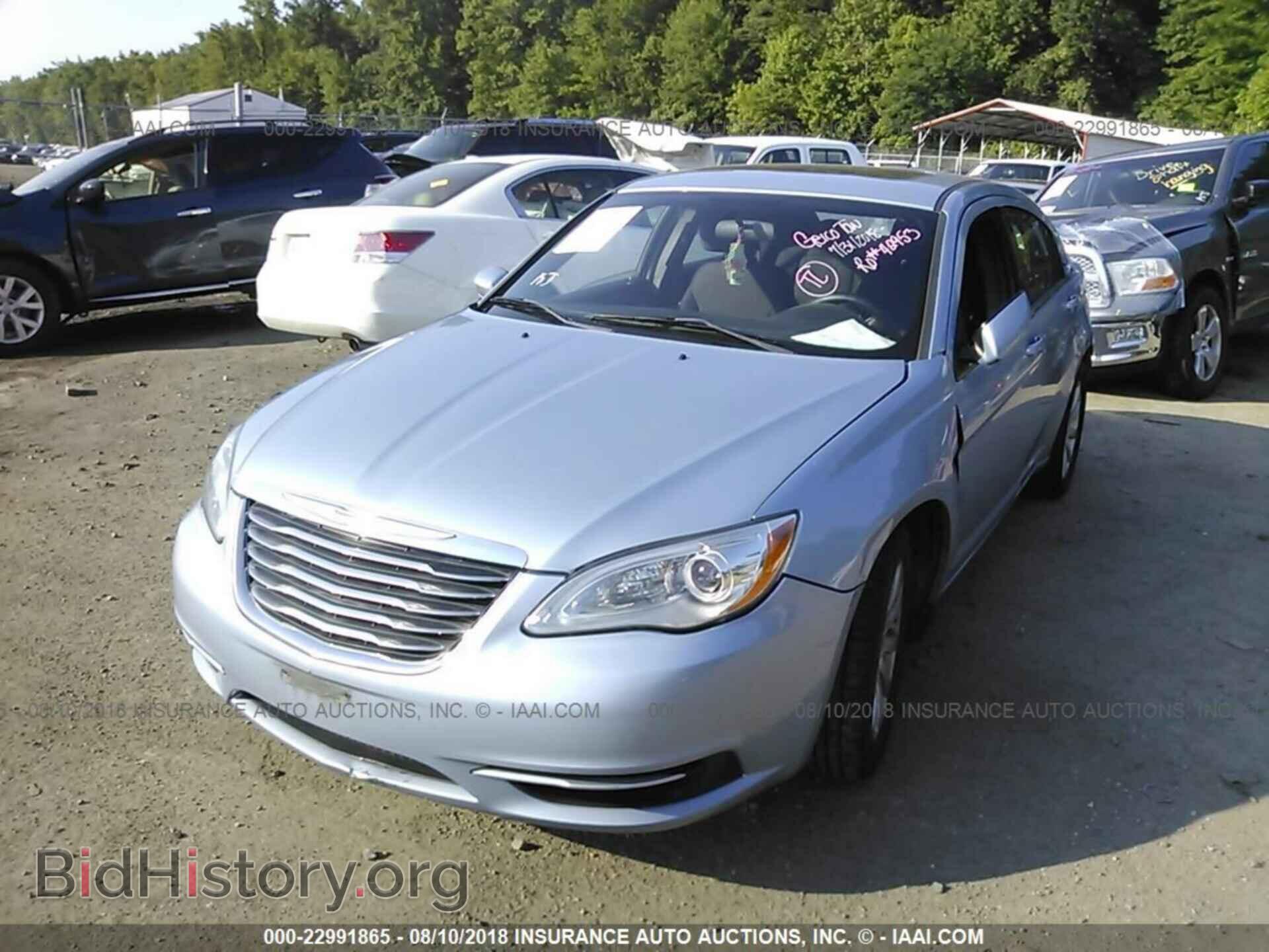 2013 CHRYSLER 200 - VIN: 1C3CCBBB5DN723077 - Photo 2