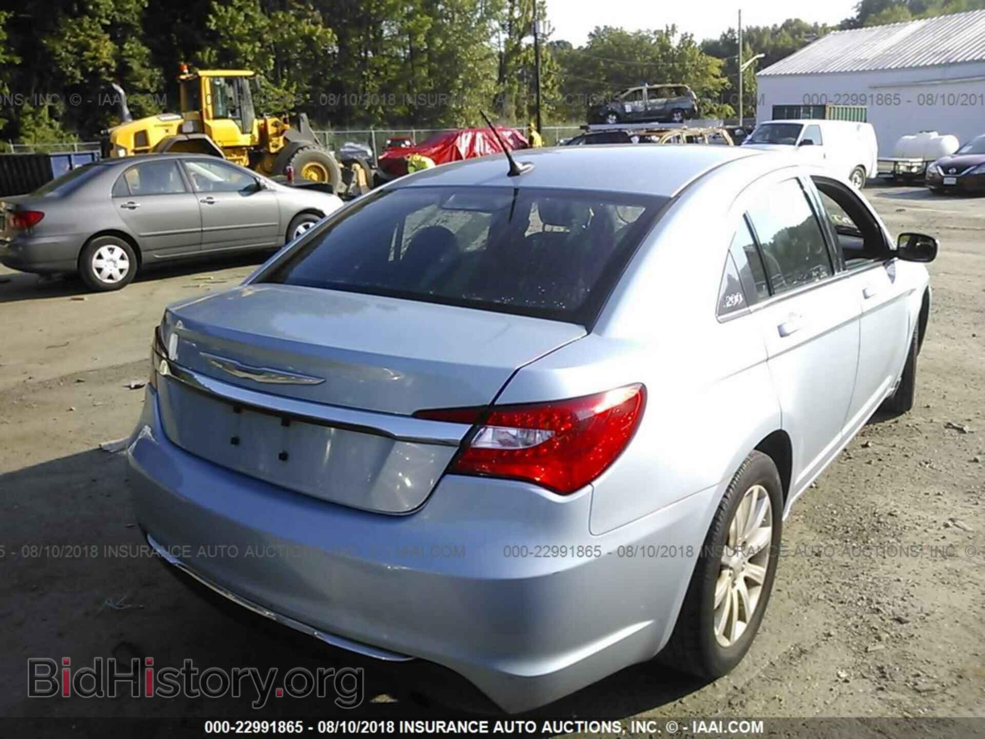 2013 CHRYSLER 200 - VIN: 1C3CCBBB5DN723077 - Photo 4