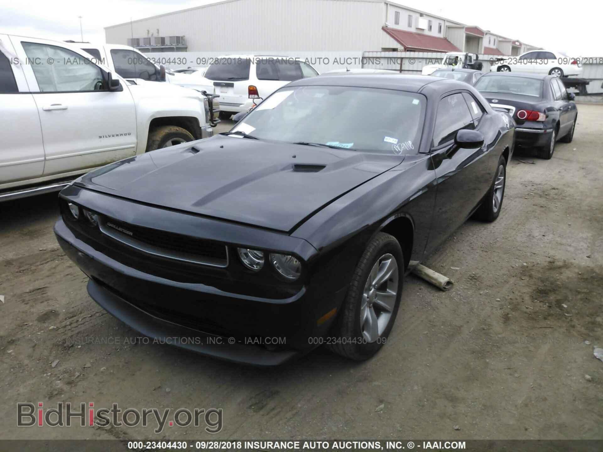 2014 Dodge Challenger - VIN: 2C3CDYAG0EH133523 - Photo 2