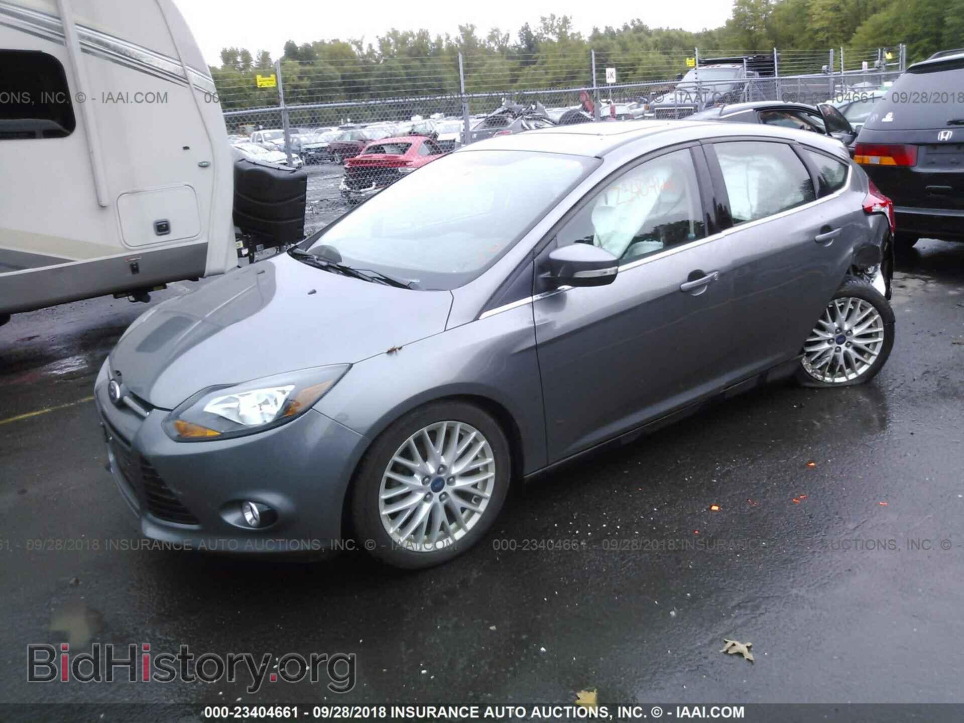2014 Ford Focus - VIN: 1FADP3N27EL329332 - Photo 2