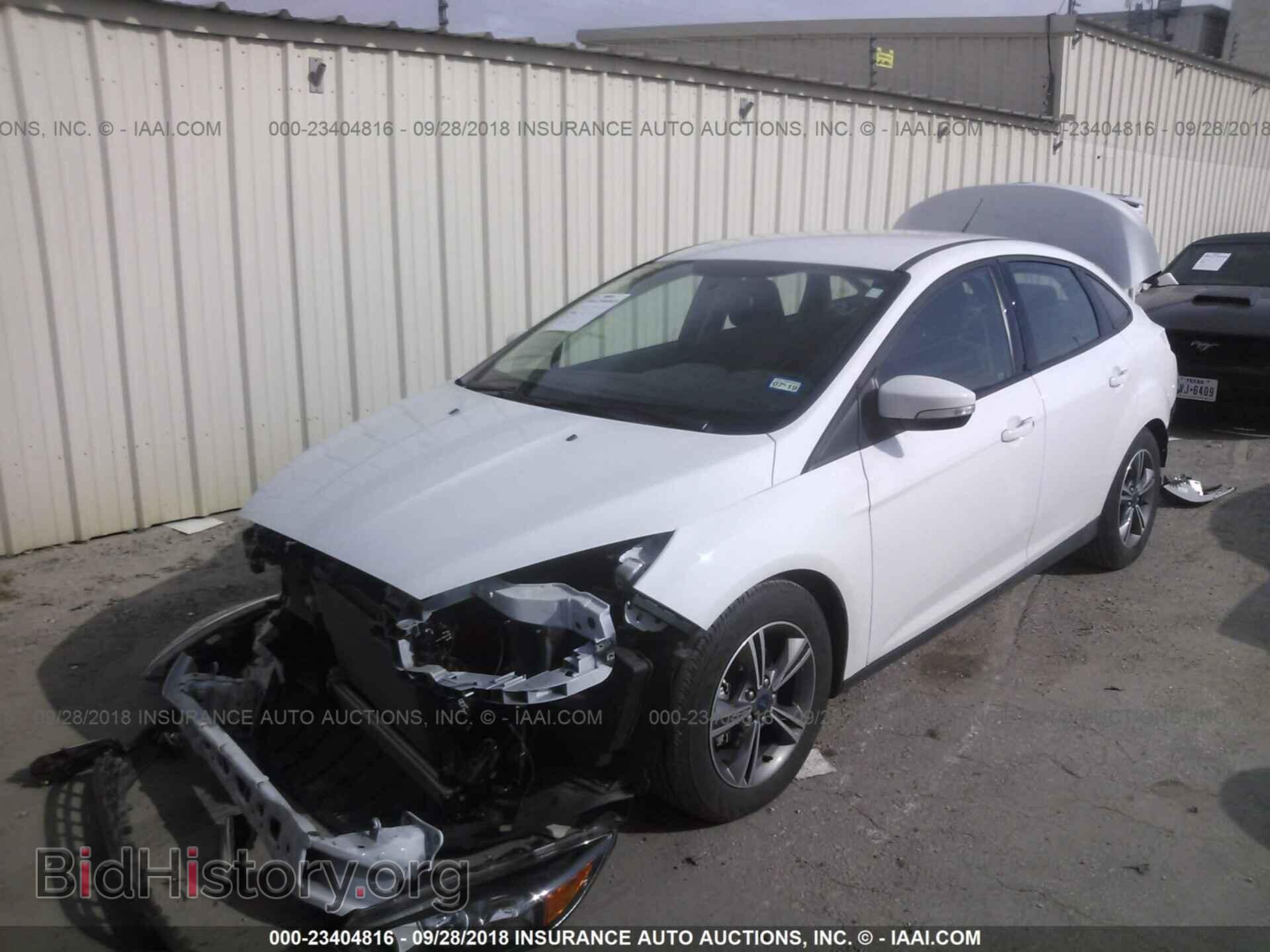 2017 Ford Focus - VIN: 1FADP3FE2HL303346 - Photo 2