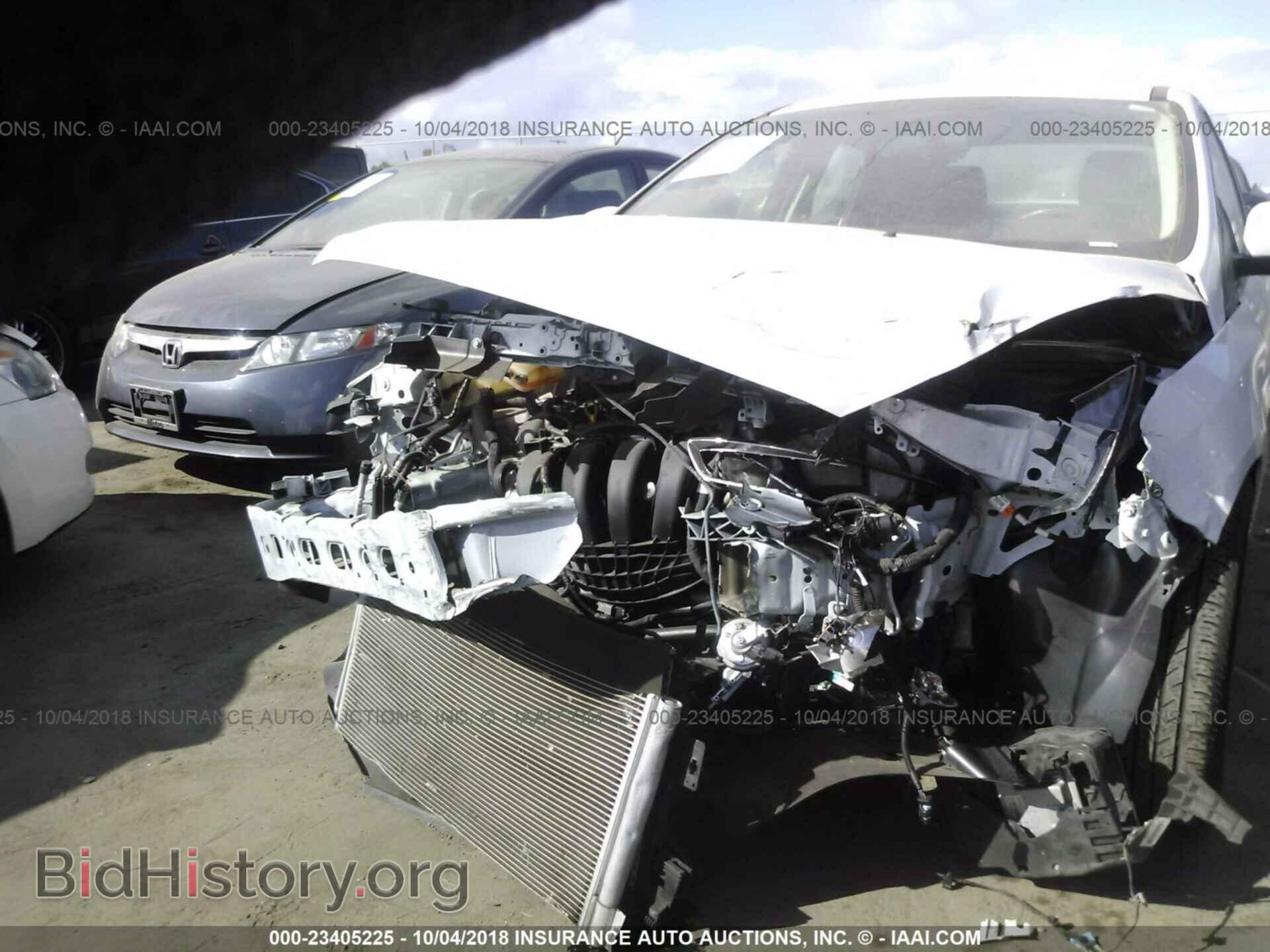 2016 Ford Focus - VIN: 1FADP3F26GL379964 - Photo 6