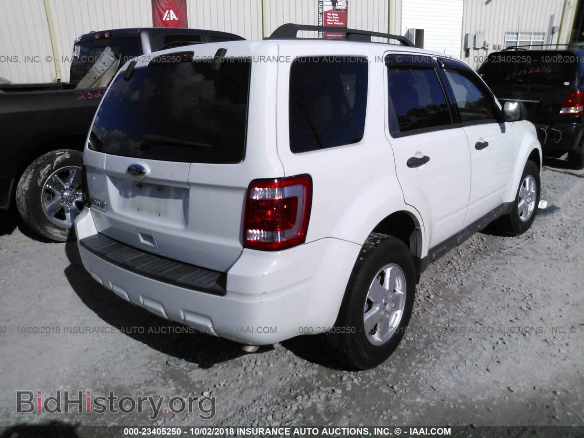 2012 Ford Escape - VIN: 1FMCU0D77CKA62637 - Фото 4