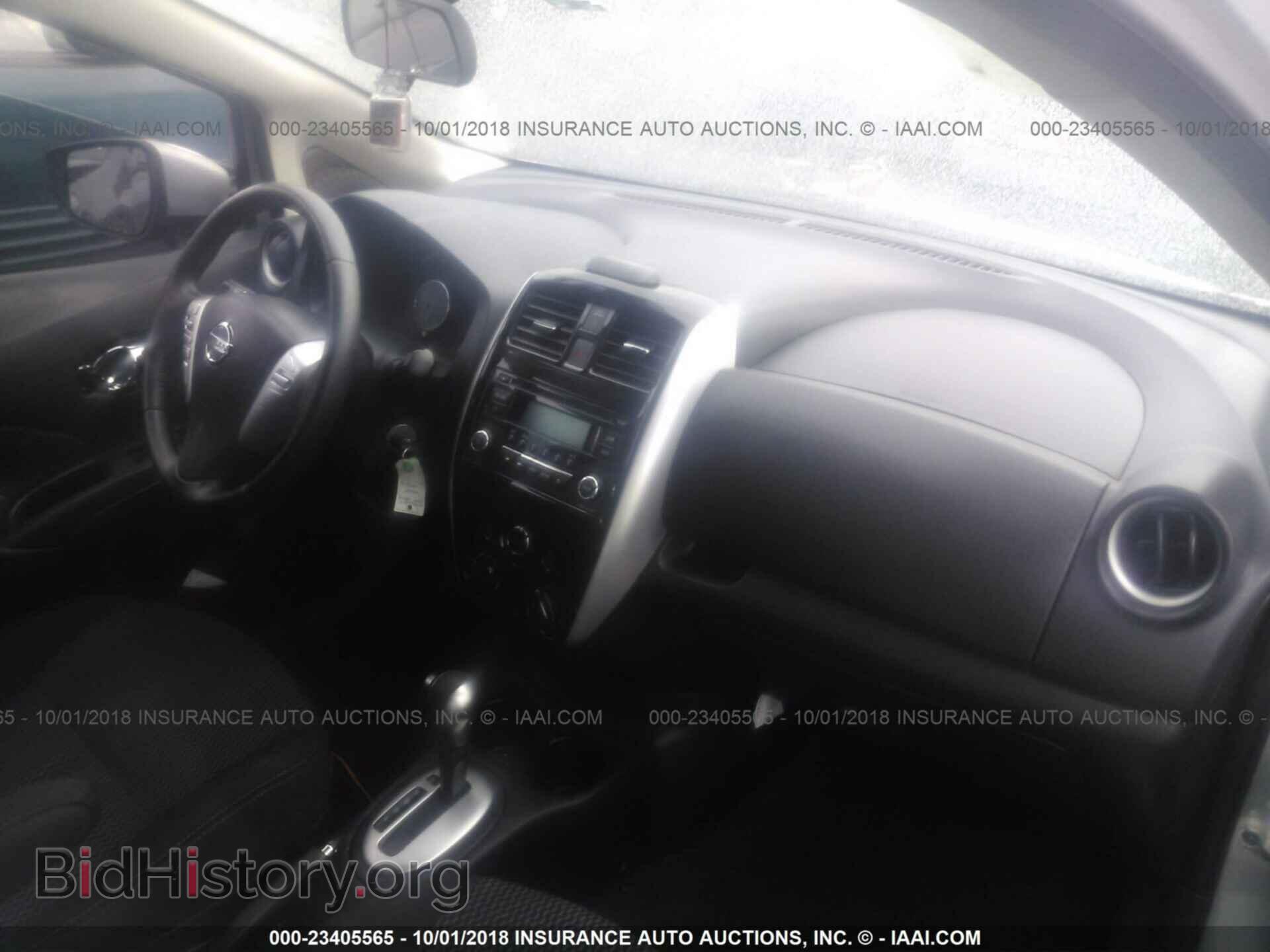 2015 Nissan Versa note - VIN: 3N1CE2CP8FL418310 - Photo 5