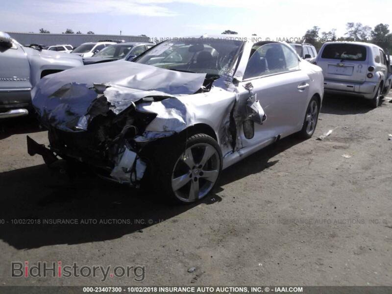 2011 Lexus IS (VIN JTHFF2C27B2515004) — photo 2 of 10