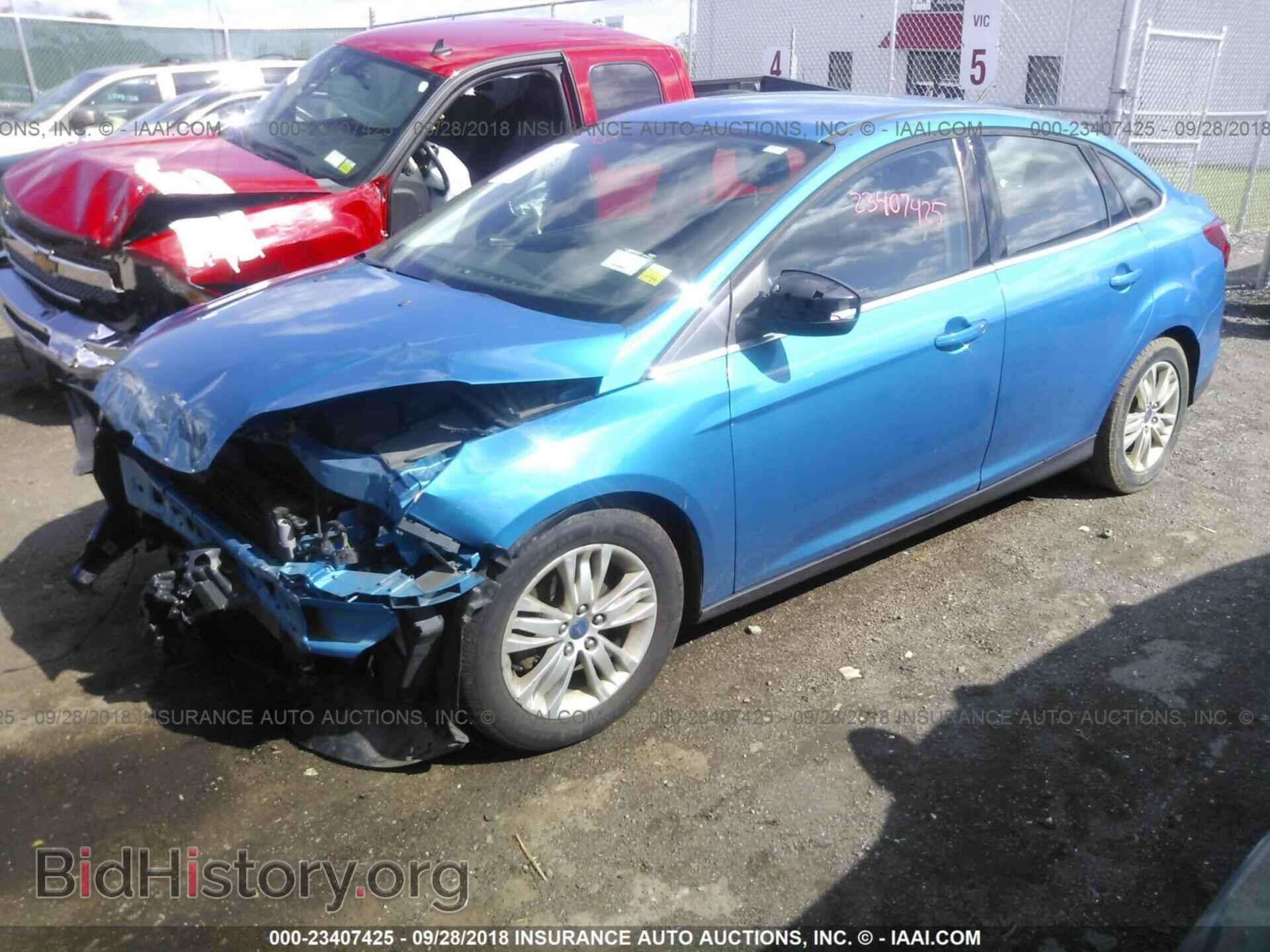 2012 Ford Focus - VIN: 1FAHP3H2XCL233382 - Фото 2
