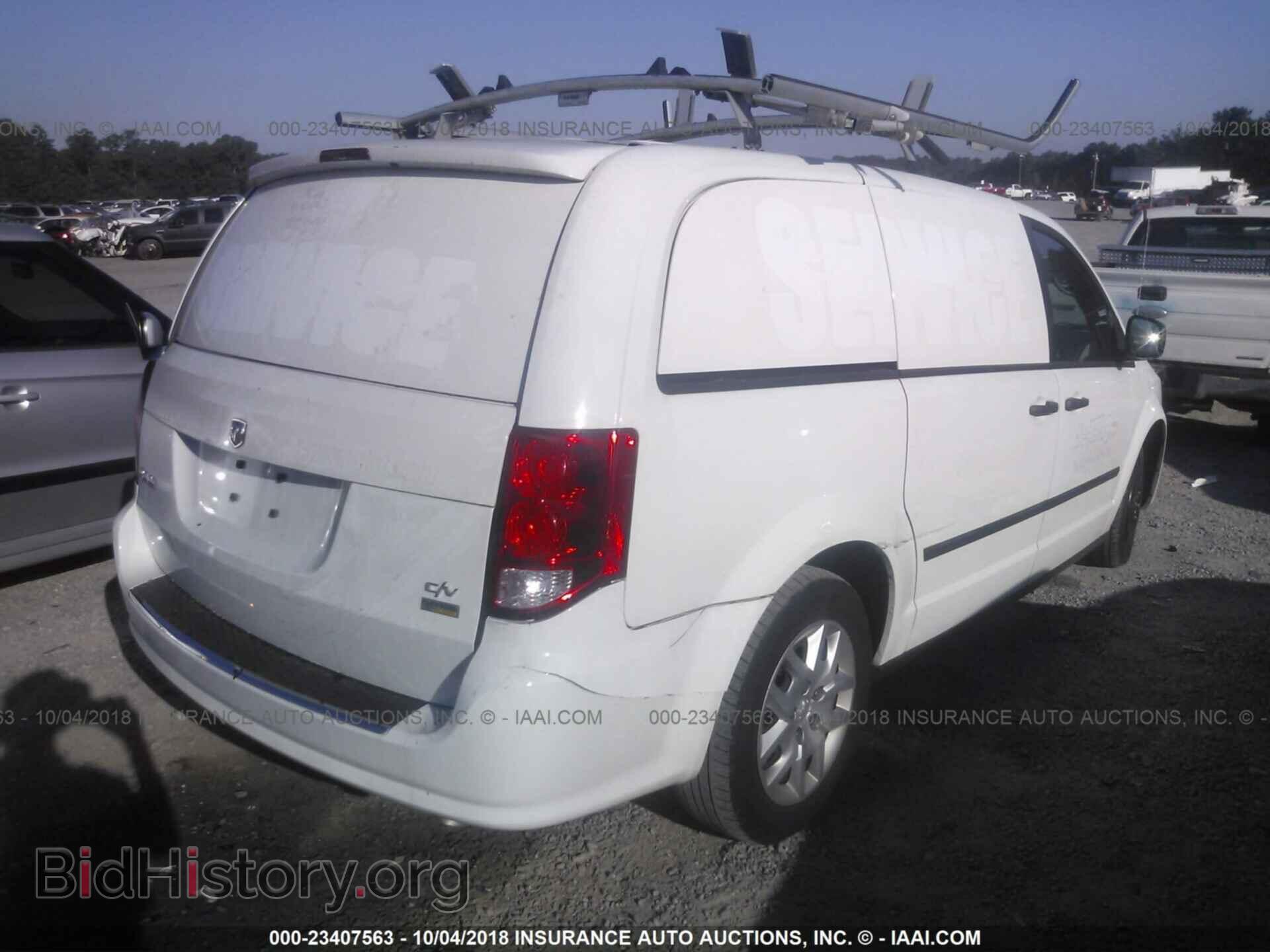 2014 Ram Tradesman - VIN: 2C4JRGAG2ER432813 - Photo 4