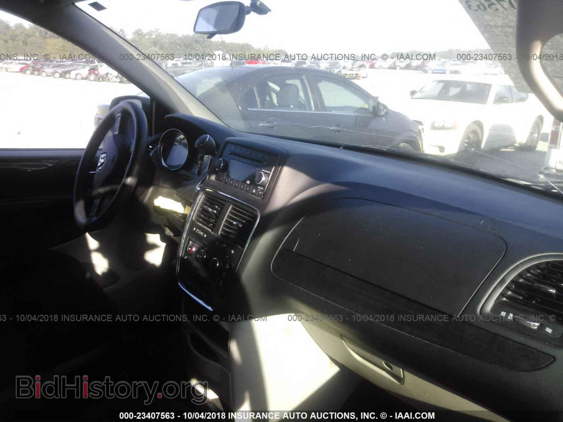 2014 Ram Tradesman - VIN: 2C4JRGAG2ER432813 - Photo 5