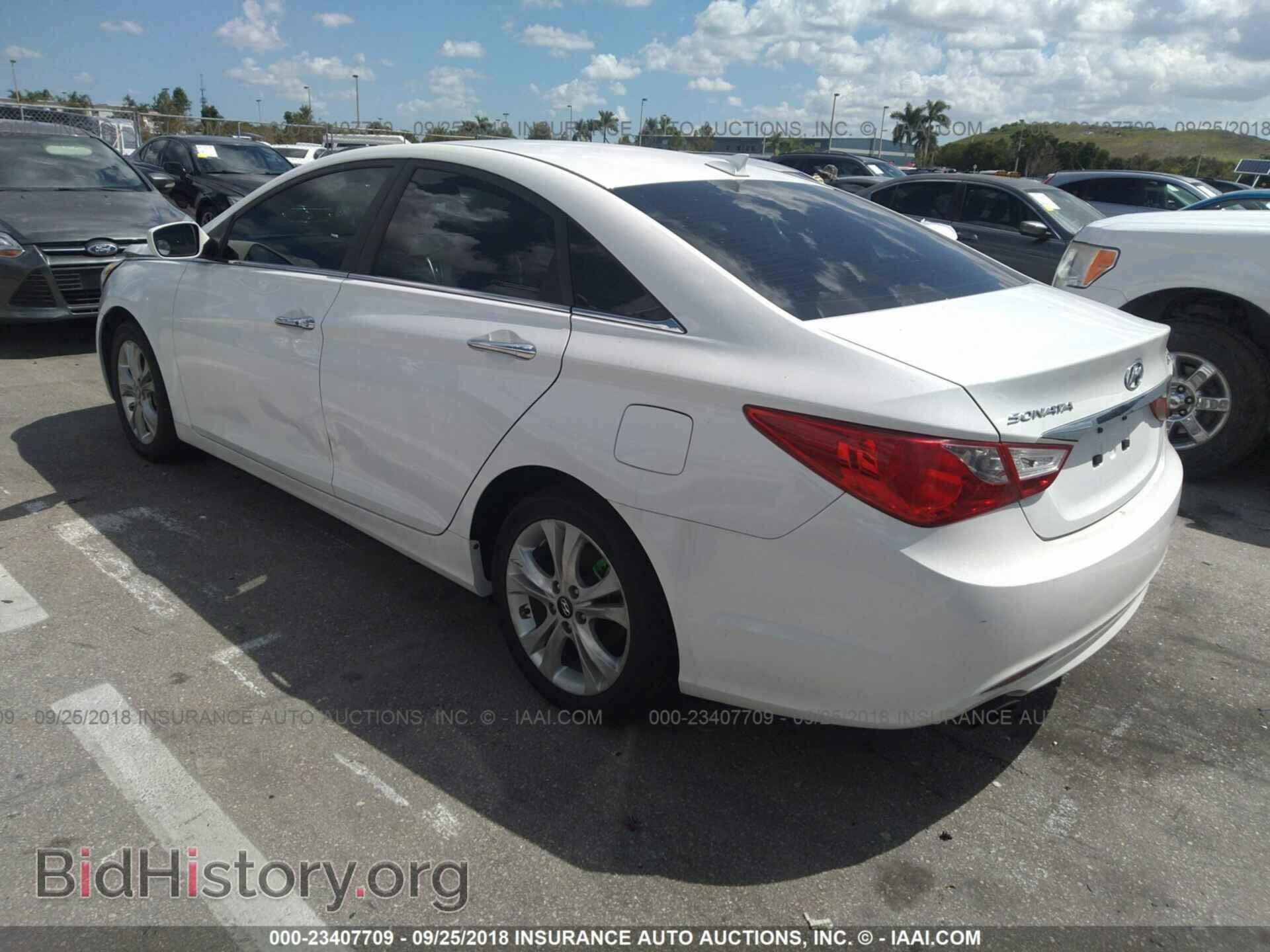 2012 Hyundai Sonata - VIN: 5NPEC4AB7CH327328 - Фото 3