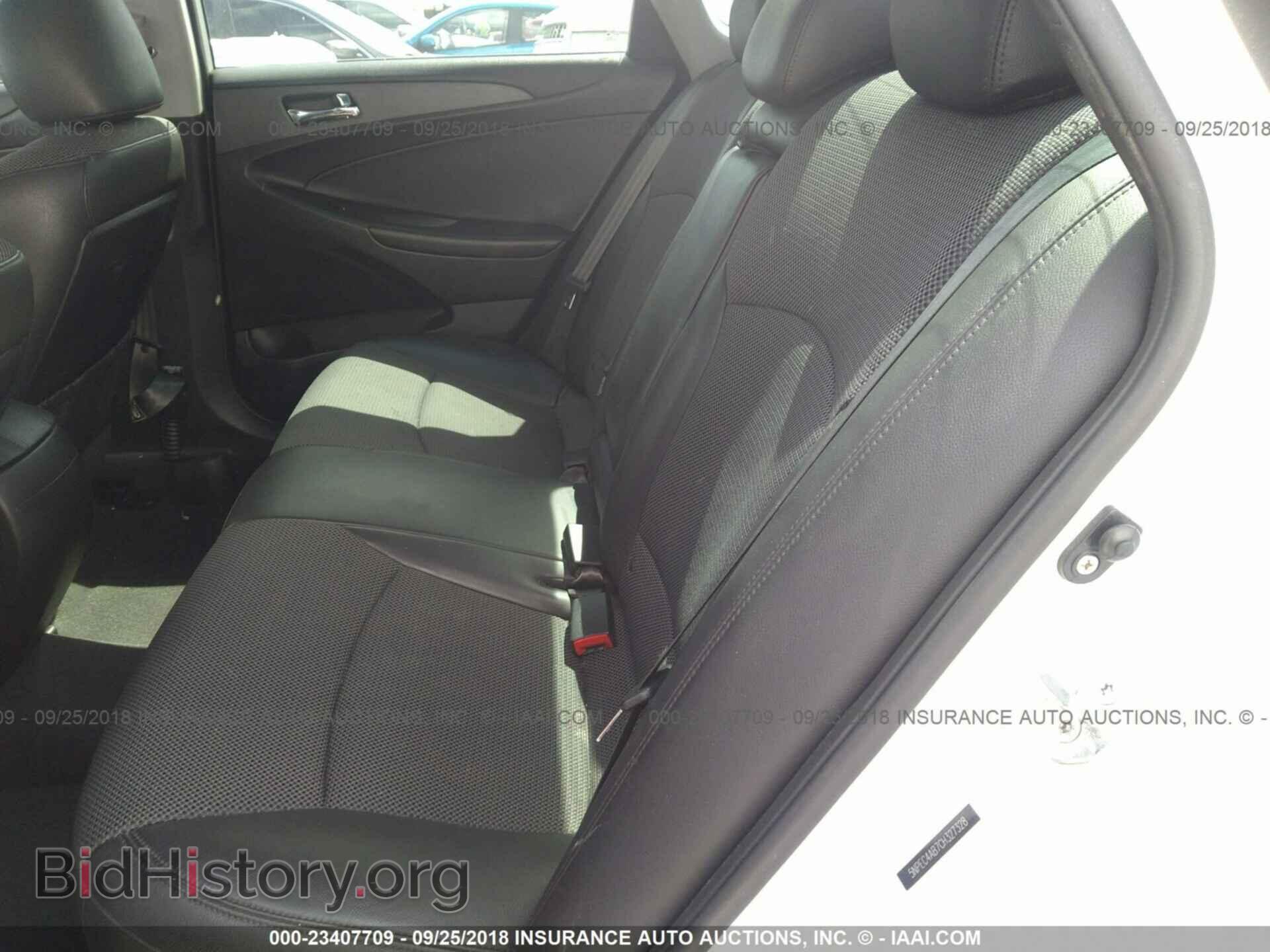 2012 Hyundai Sonata - VIN: 5NPEC4AB7CH327328 - Фото 8