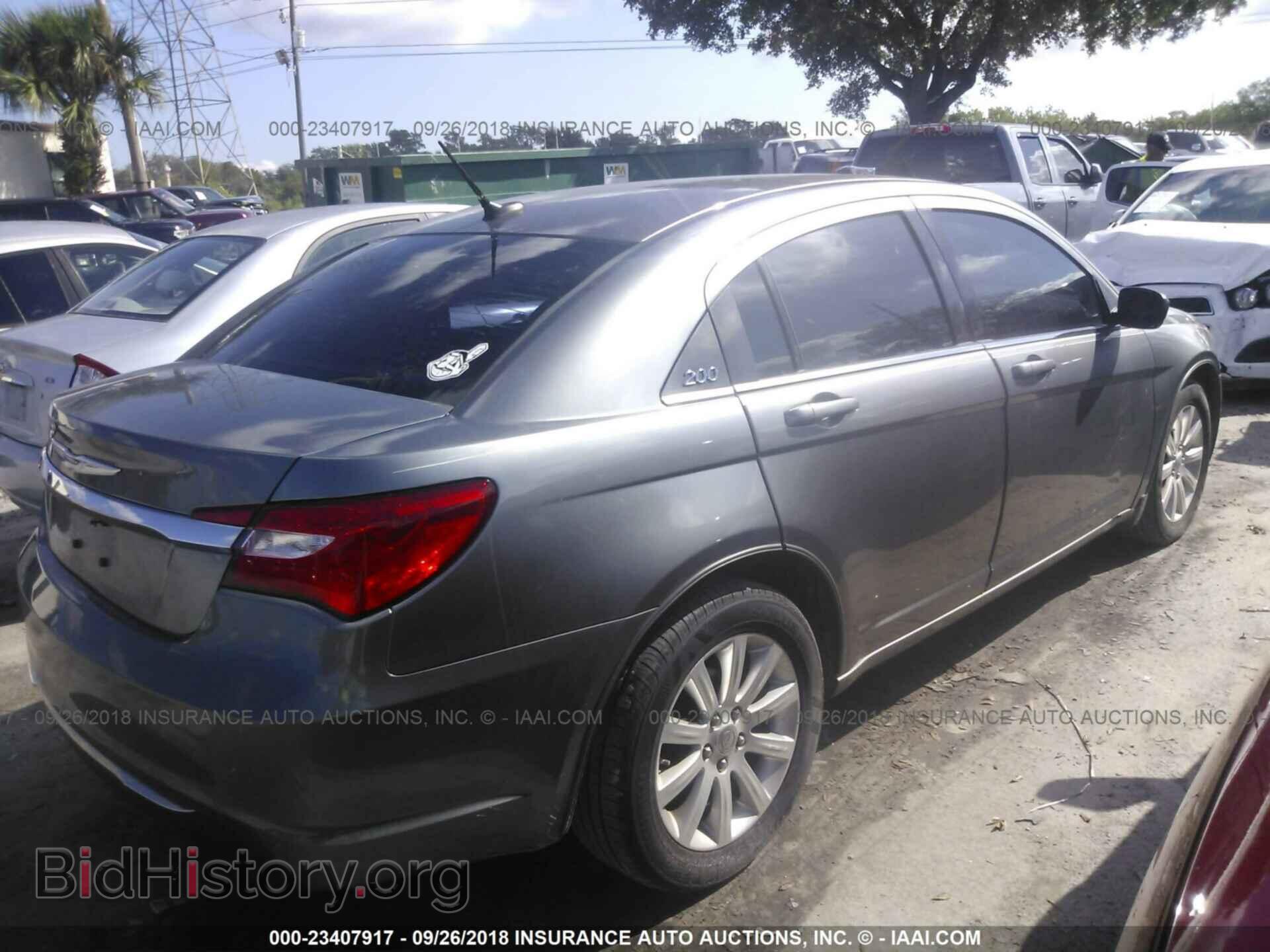 2012 Chrysler 200 - VIN: 1C3CCBBB0CN302267 - Фото 4