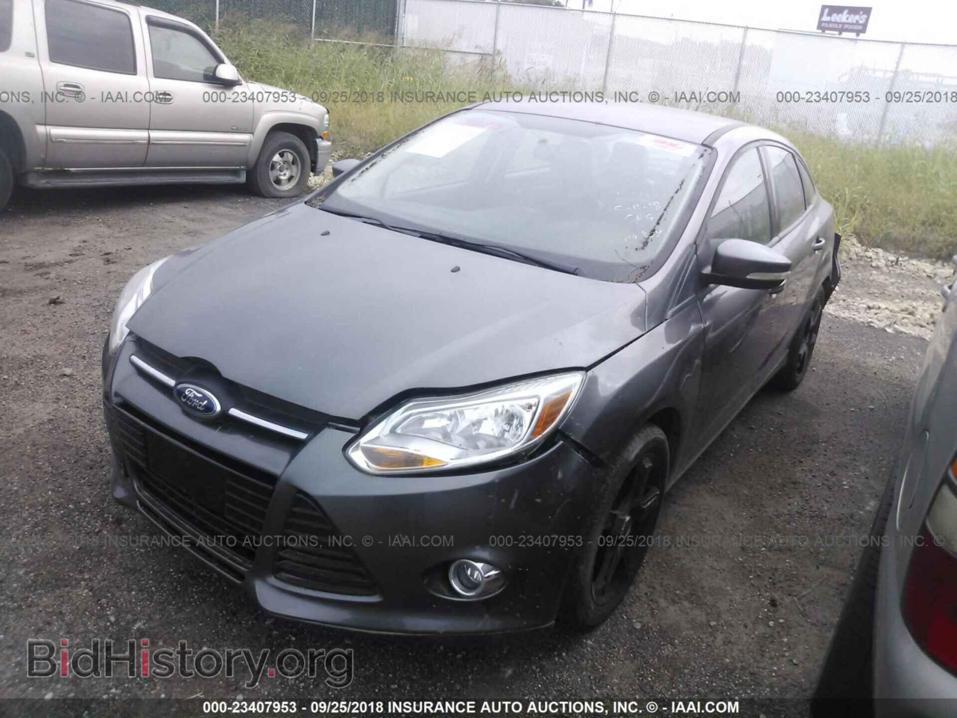2013 Ford Focus - VIN: 1FADP3F29DL252654 - Photo 2