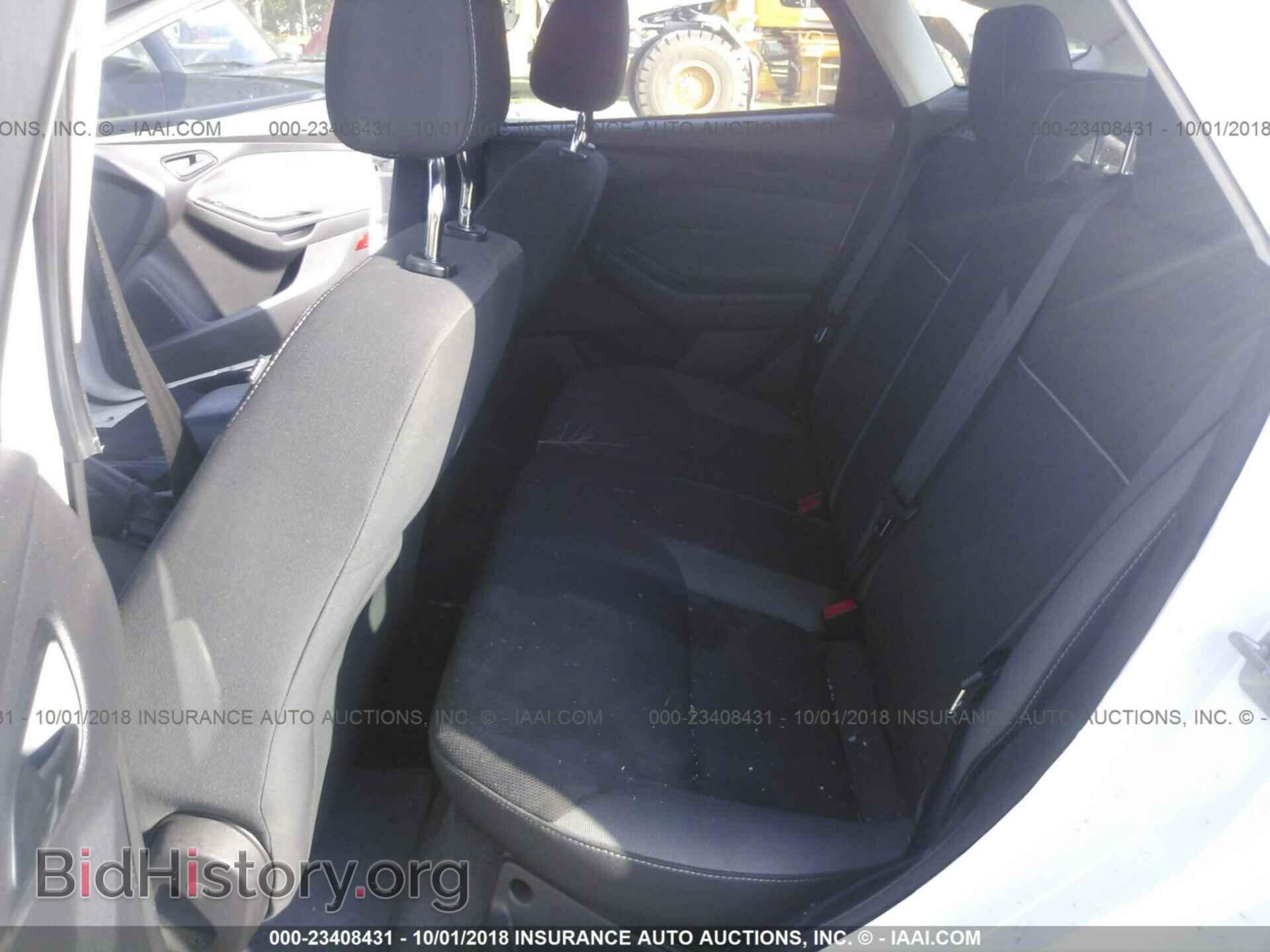 2012 Ford Focus - VIN: 1FAHP3K26CL141002 - Фото 8