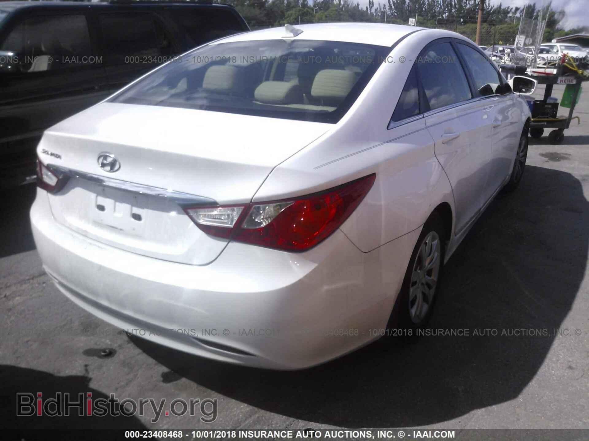 2012 Hyundai Sonata - VIN: 5NPEB4AC4CH455070 - Photo 4