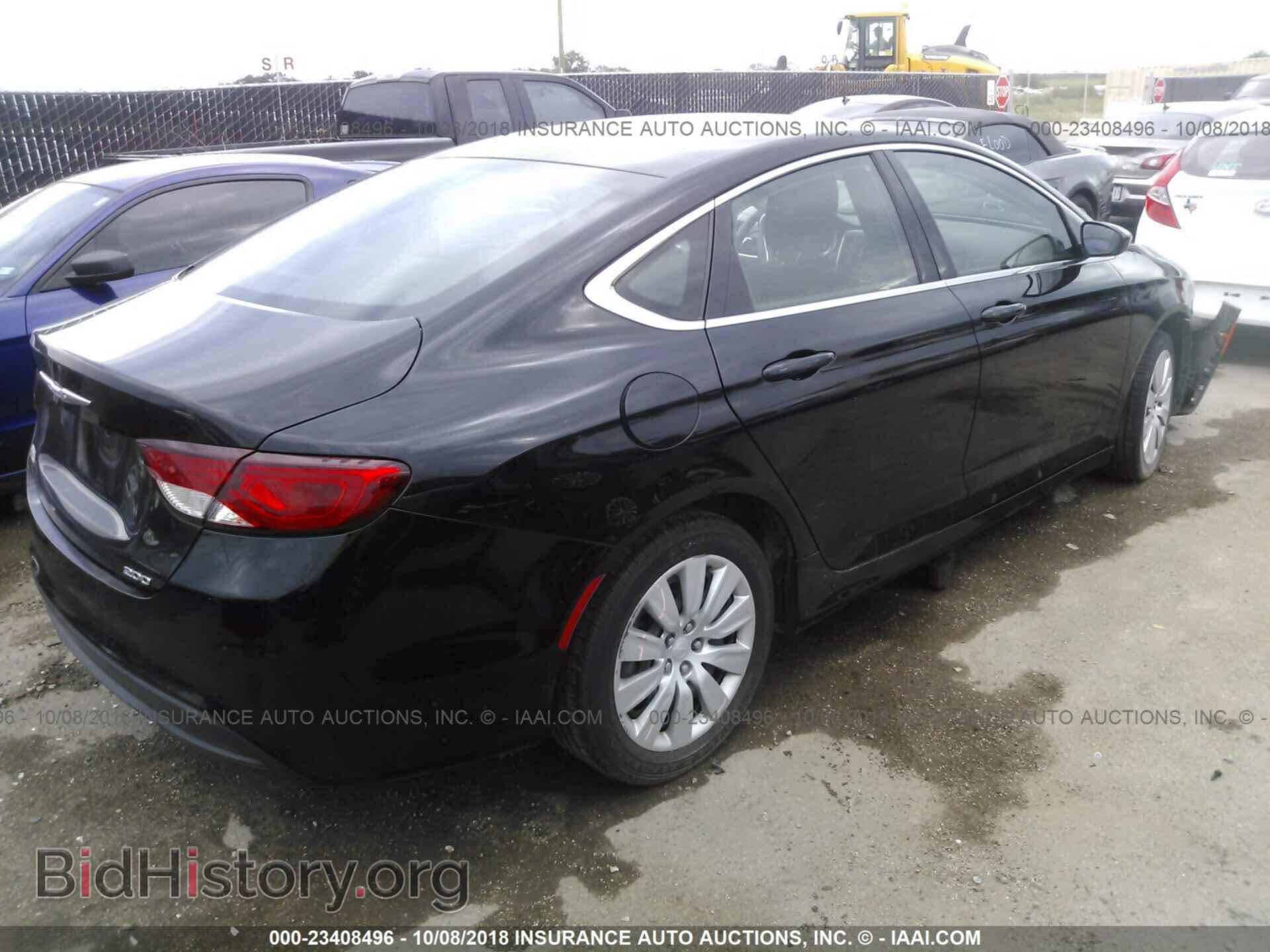 2015 Chrysler 200 - VIN: 1C3CCCFB0FN547512 - Photo 4