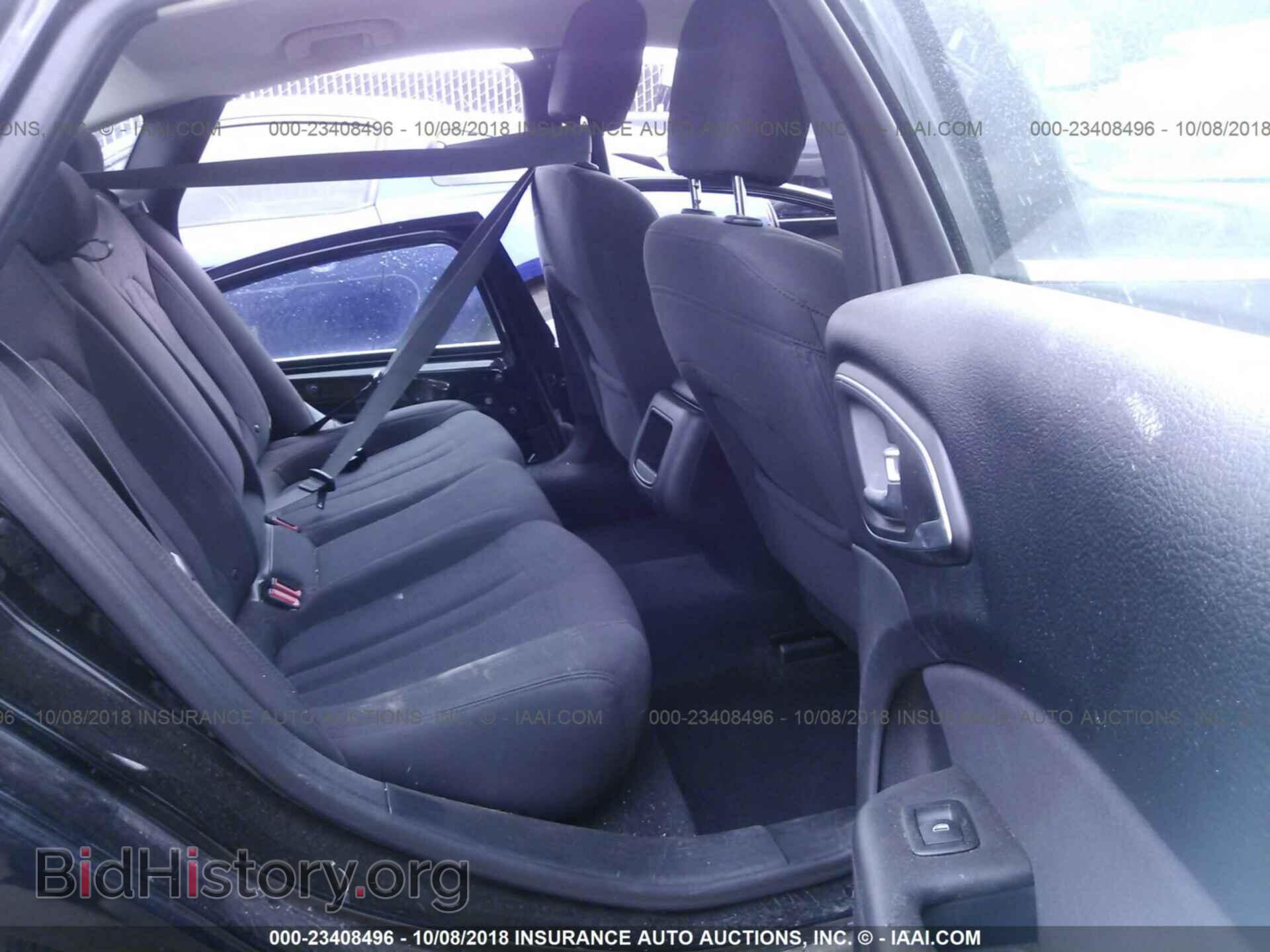 2015 Chrysler 200 - VIN: 1C3CCCFB0FN547512 - Photo 8