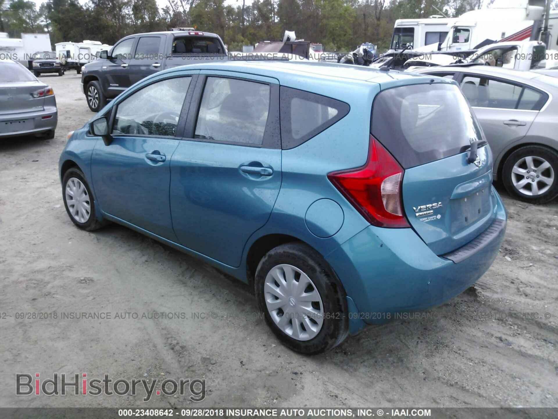 2015 Nissan Versa note - VIN: 3N1CE2CP2FL447740 - Photo 3