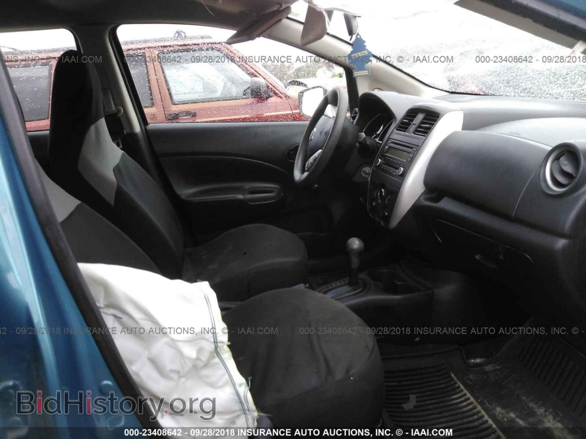 2015 Nissan Versa note - VIN: 3N1CE2CP2FL447740 - Photo 5