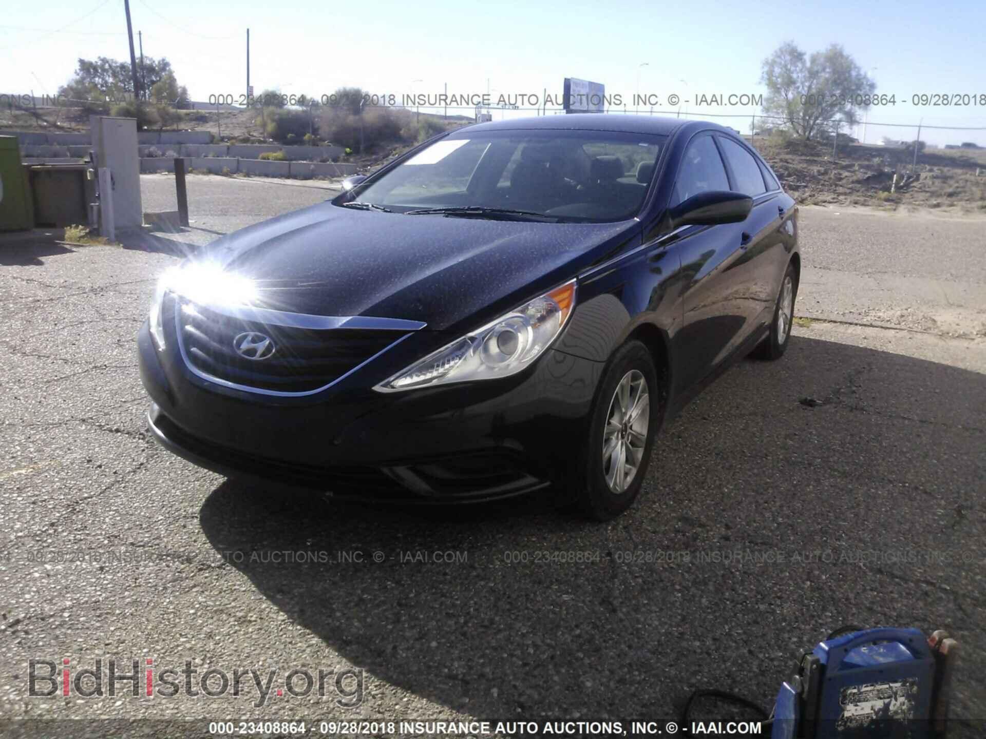 2012 Hyundai Sonata - VIN: 5NPEB4AC5CH331227 - Фото 2