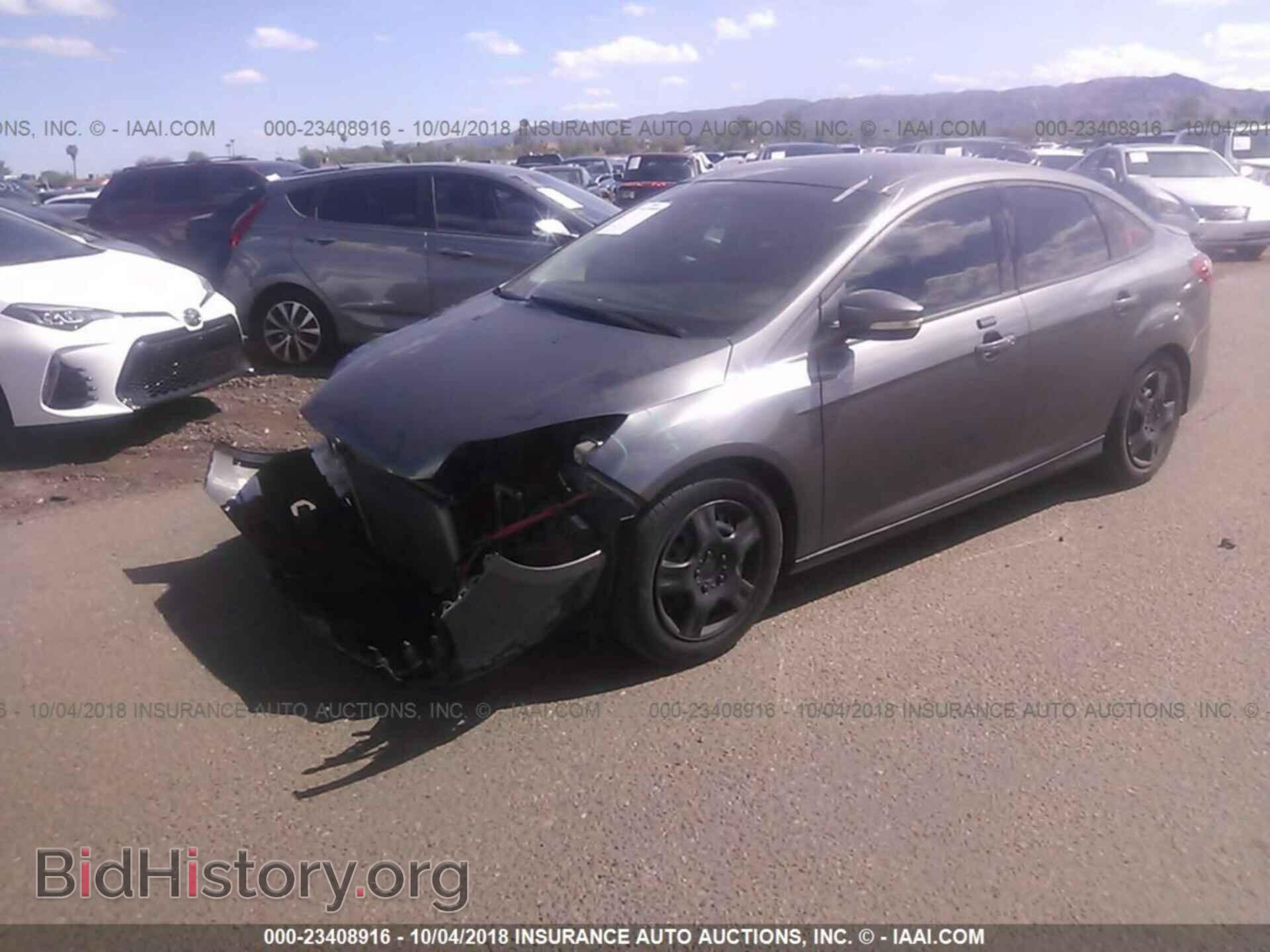 2014 Ford Focus - VIN: 1FADP3F21EL156096 - Фото 2