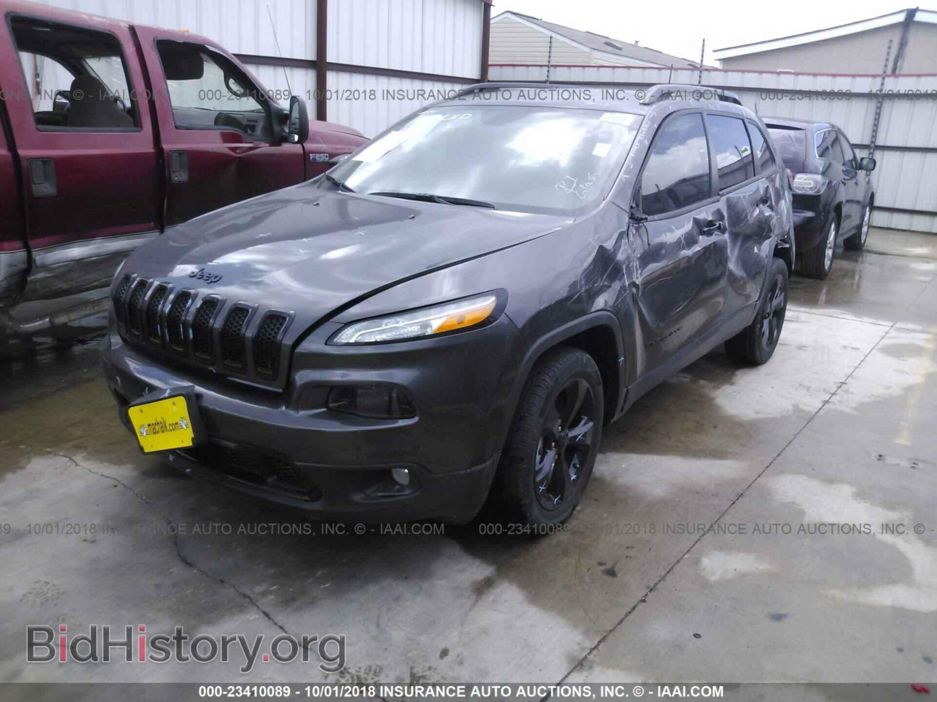 2018 Jeep Cherokee - VIN: 1C4PJLCBXJD552383 - Фото 2
