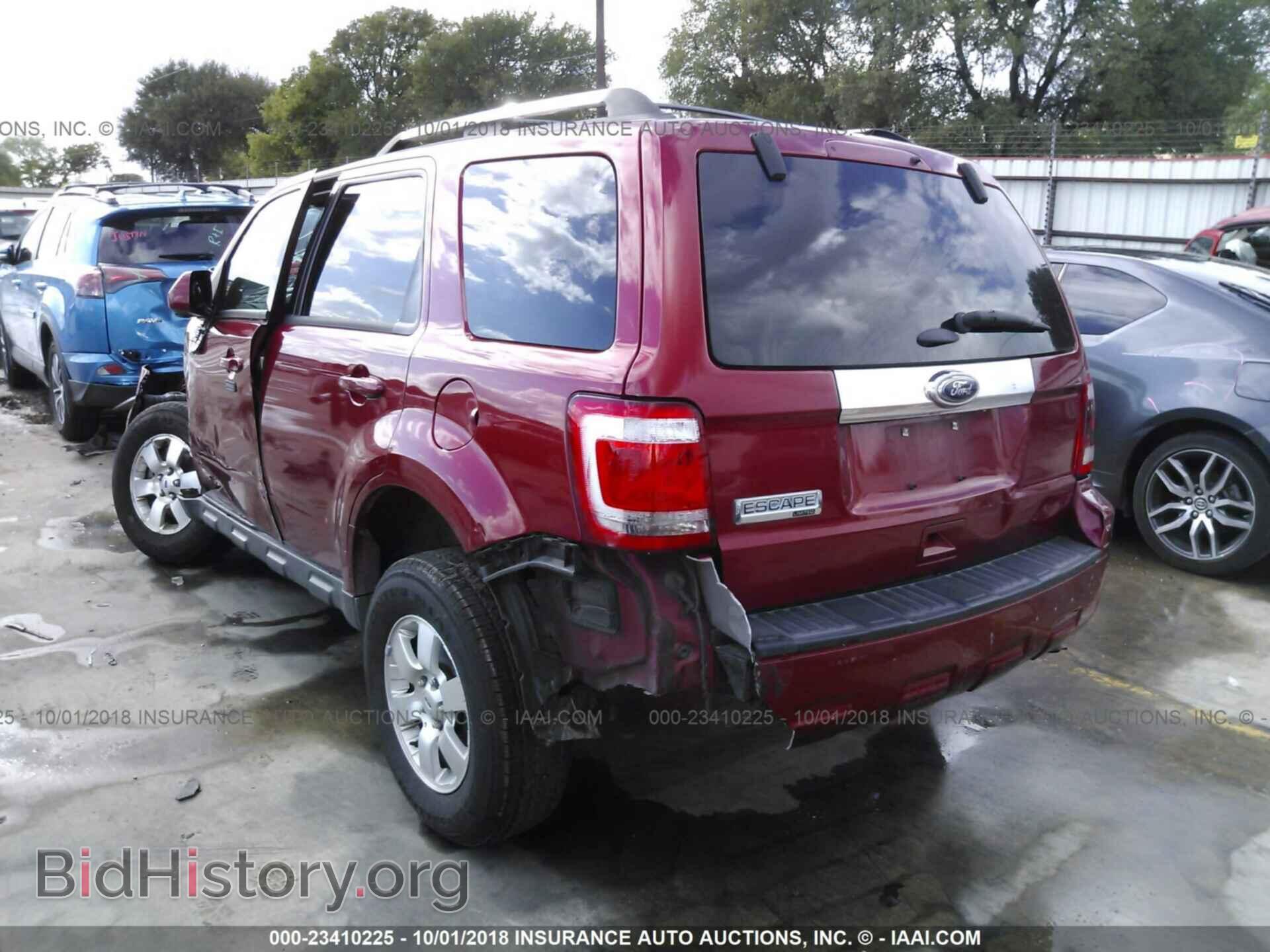 2012 Ford Escape - VIN: 1FMCU0E7XCKA40288 - Фото 3