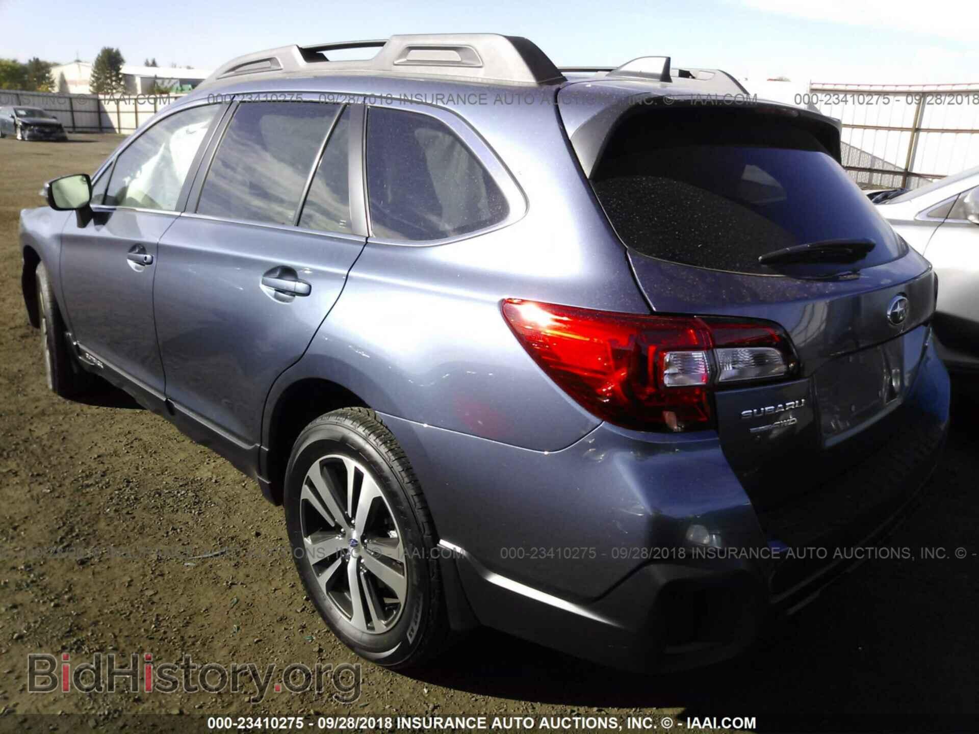 2018 Subaru Outback - VIN: 4S4BSANC7J3234577 - Фото 3