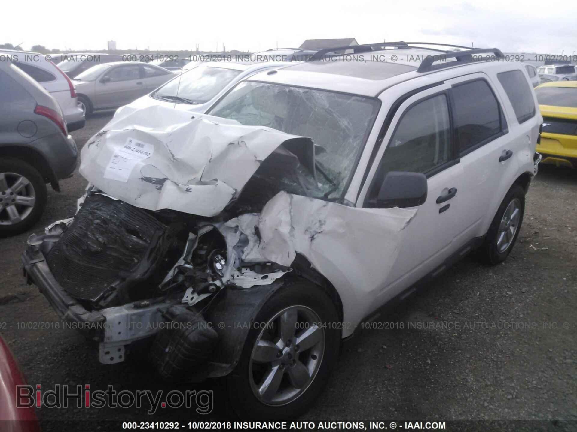 2012 Ford Escape - VIN: 1FMCU0D78CKB01512 - Фото 2