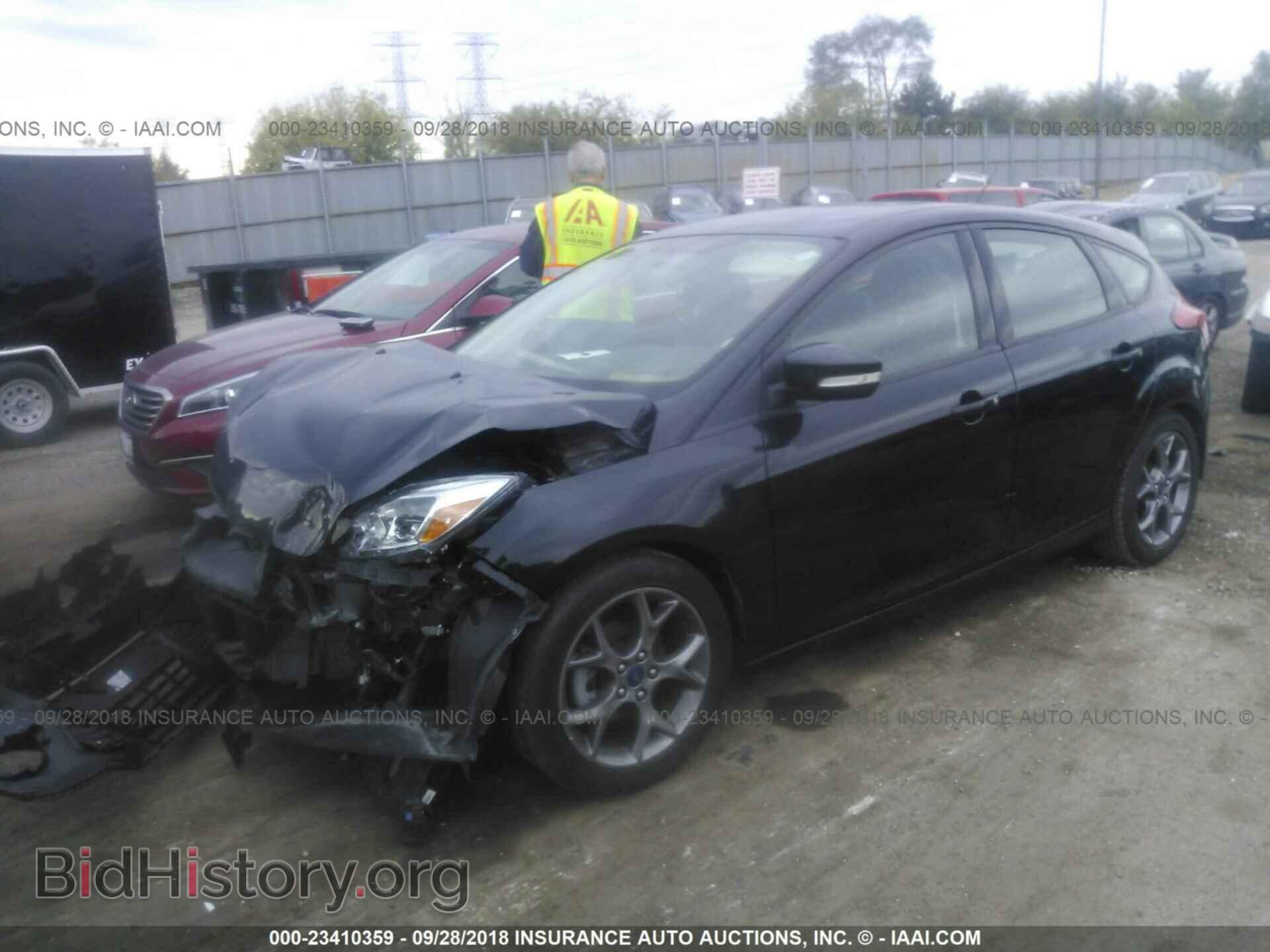 2014 Ford Focus - VIN: 1FADP3K27EL444324 - Фото 2