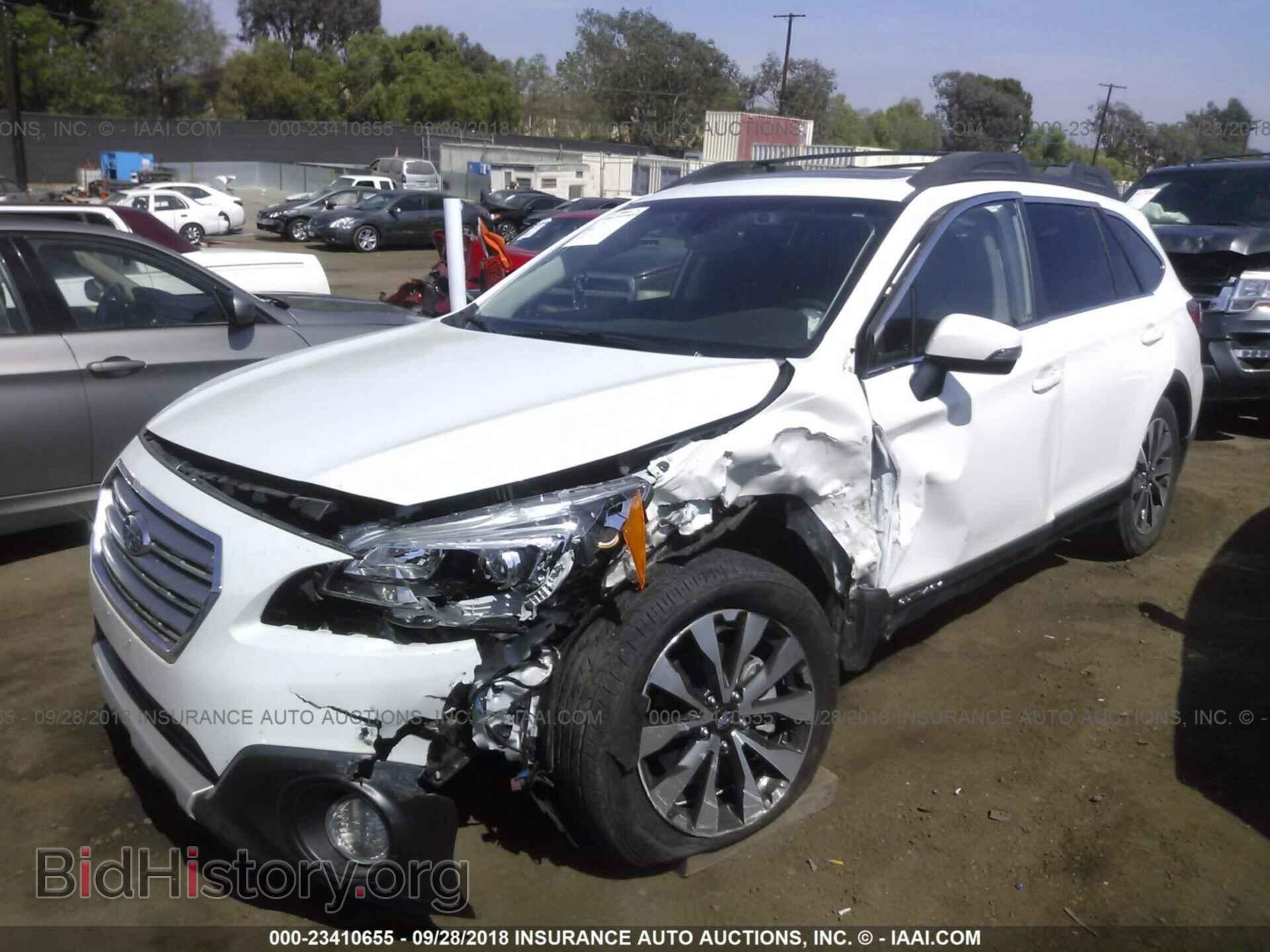 2017 Subaru Outback - VIN: 4S4BSANC3H3413743 - Фото 2