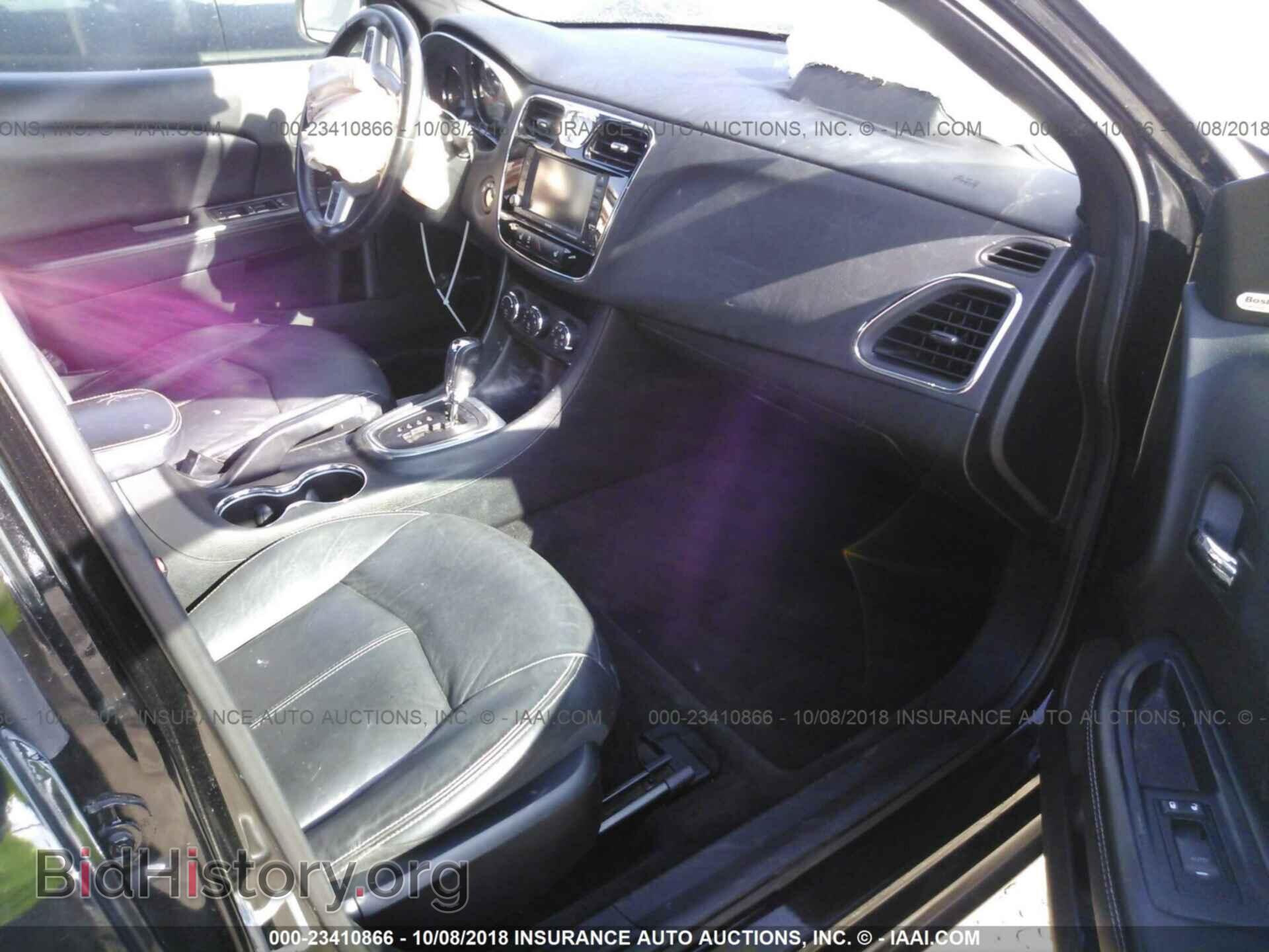 2011 Chrysler 200 - VIN: 1C3BC2FG8BN578809 - Фото 5