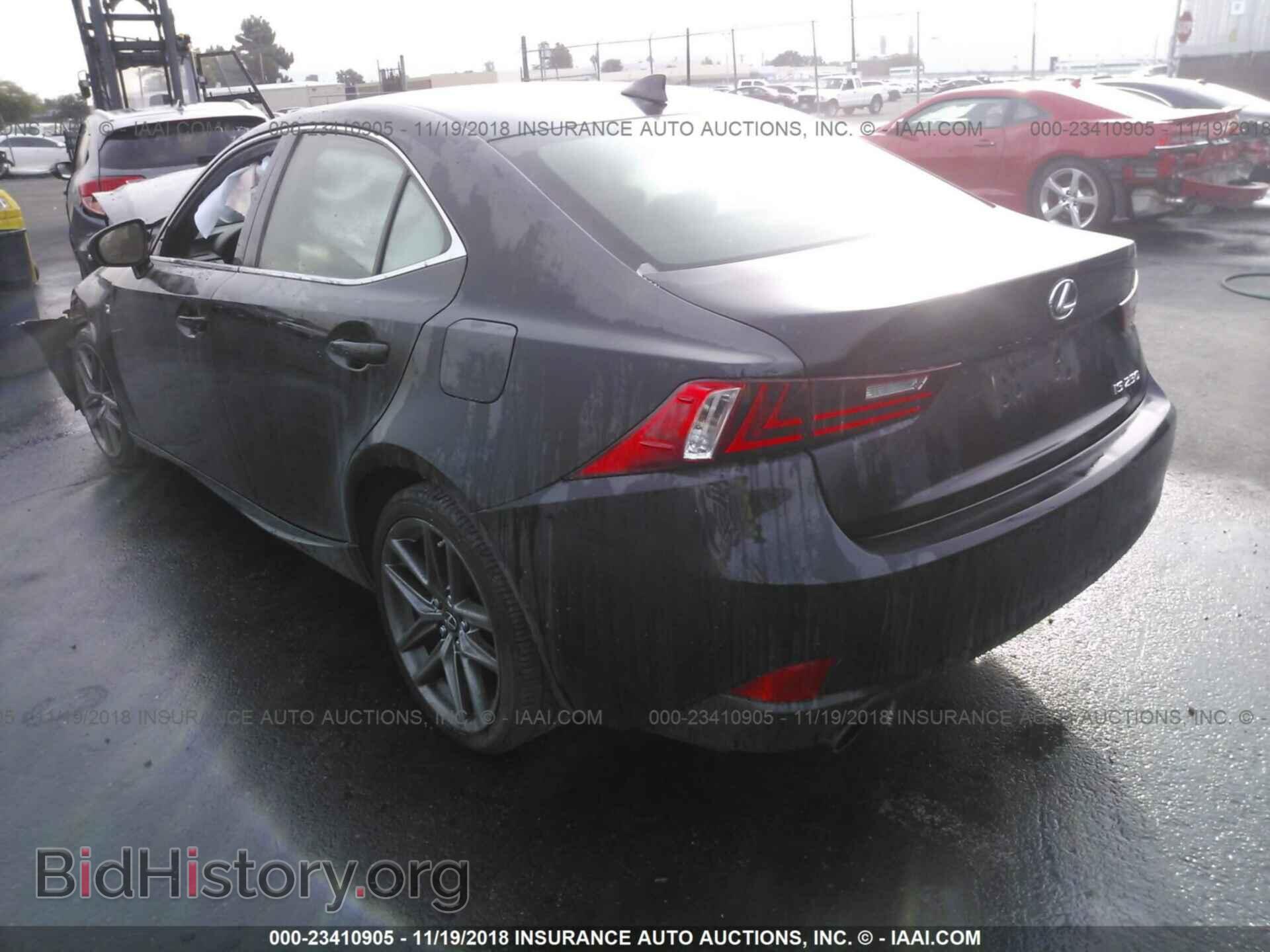 2014 Lexus Is - VIN: JTHBF1D20E5011081 - Photo 3