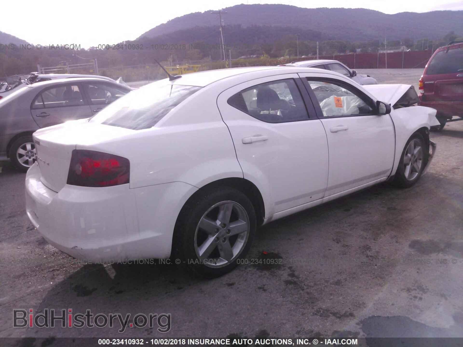 2012 Dodge Avenger - VIN: 1C3CDZAB4CN182352 - Photo 4