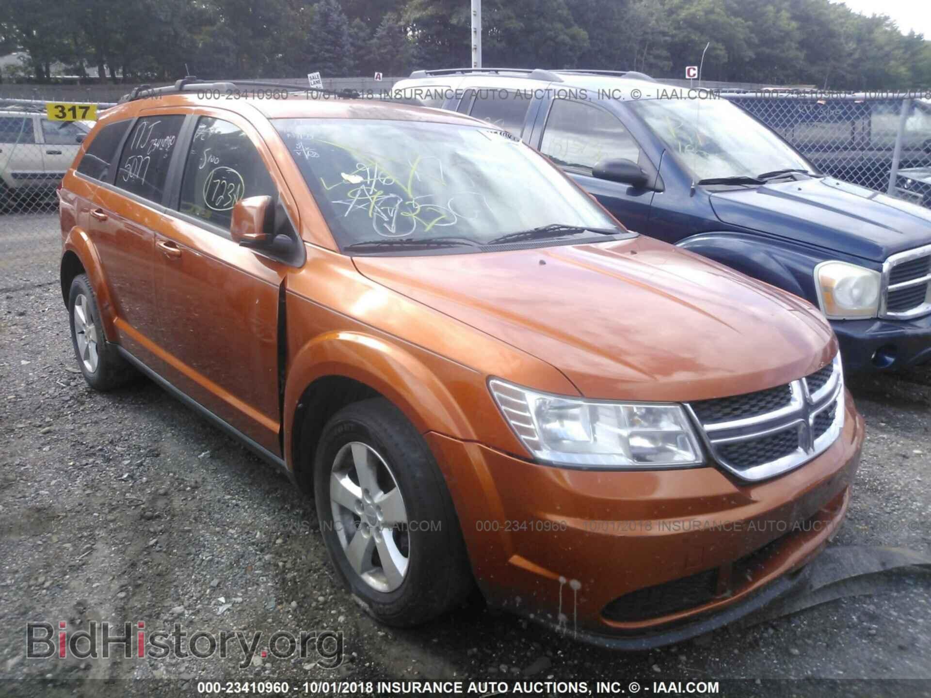 Photo 3D4PG1FG5BT526072 - Dodge Journey 2011