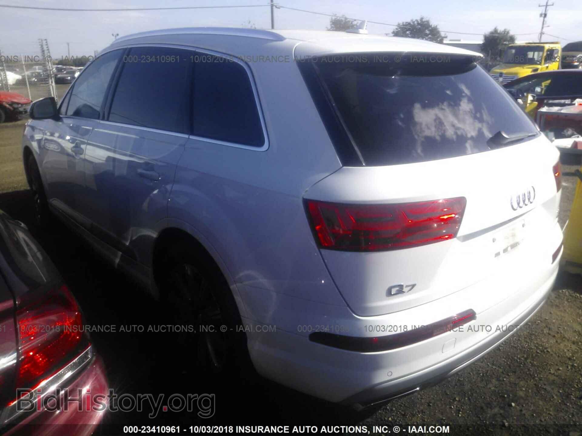 2017 Audi Q7 - VIN: WA1AAAF78HD005909 - Фото 3