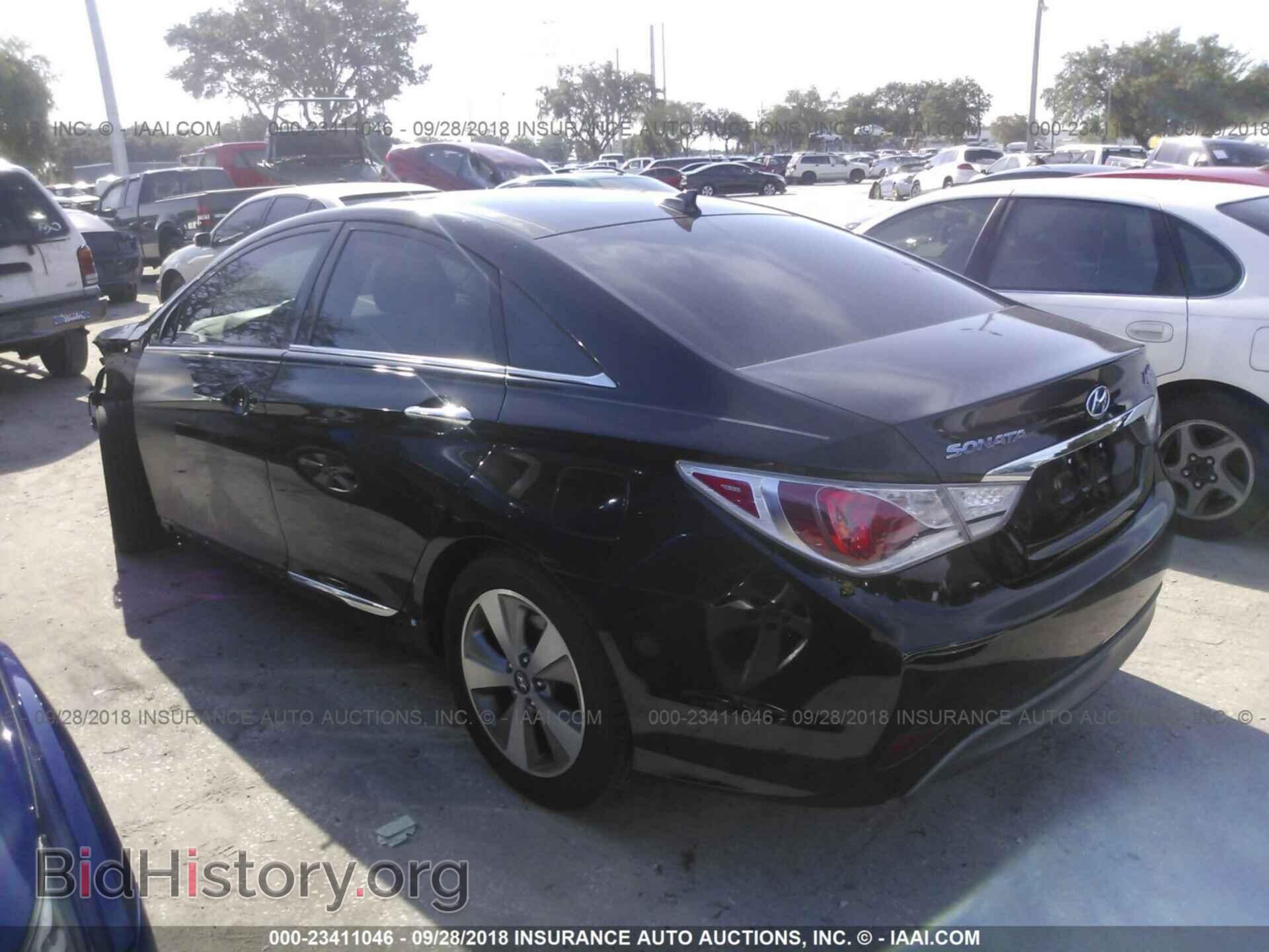 2012 Hyundai Sonata - VIN: KMHEC4A44CA027704 - Фото 3