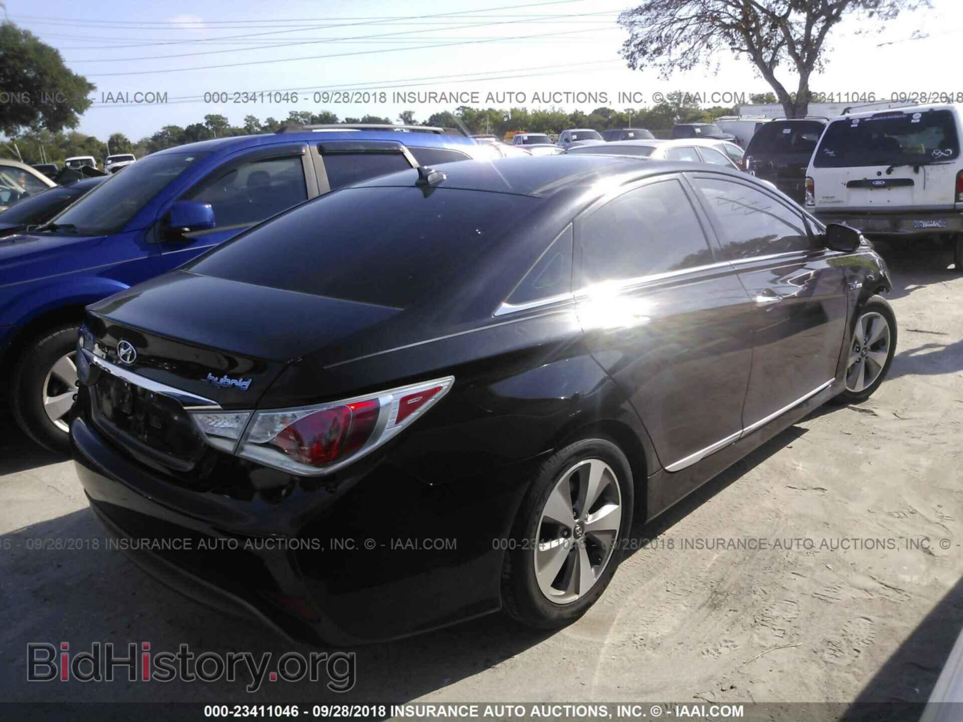 2012 Hyundai Sonata - VIN: KMHEC4A44CA027704 - Фото 4