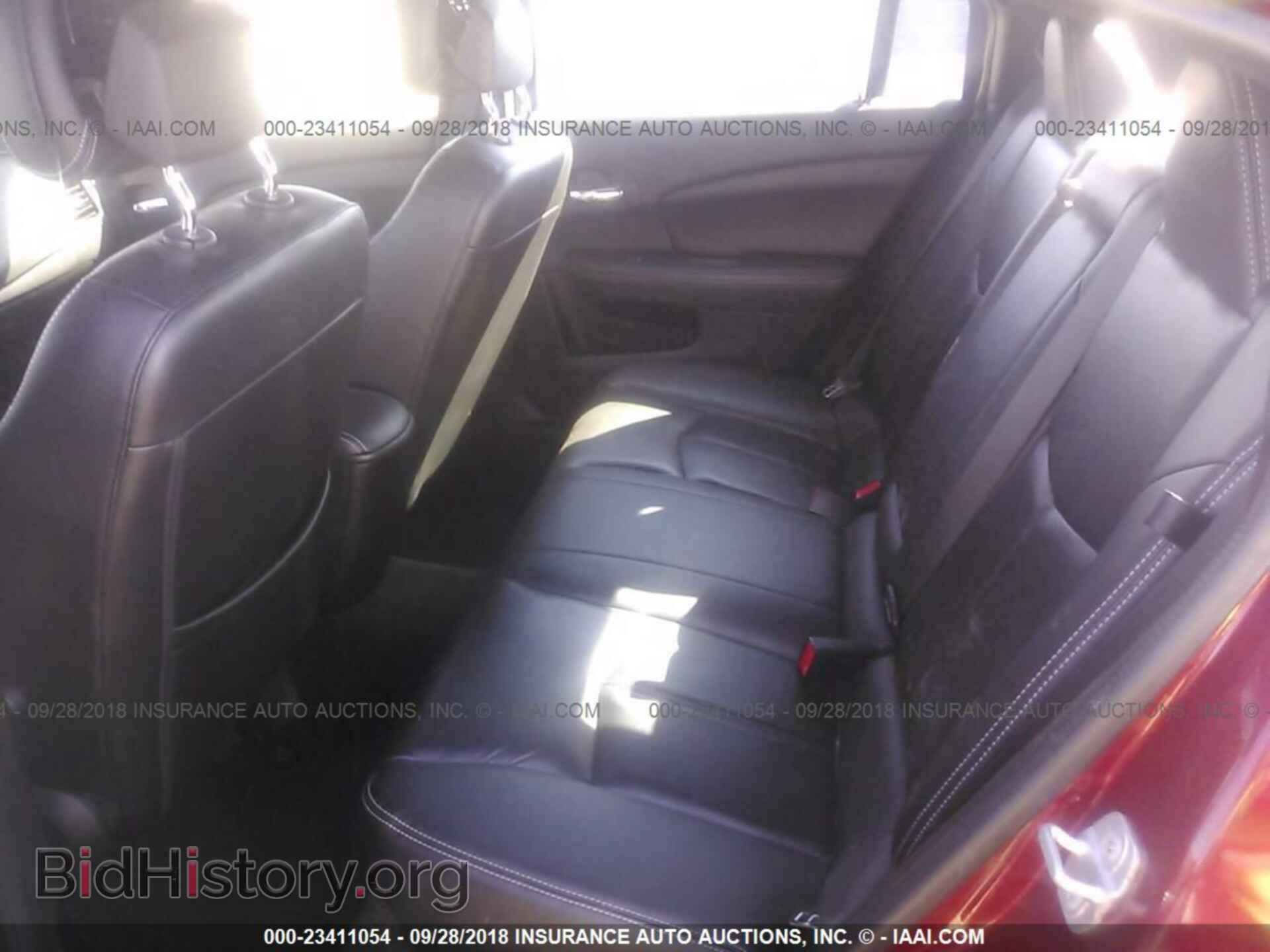 2014 Chrysler 200 - VIN: 1C3CCBCG2EN152952 - Фото 8