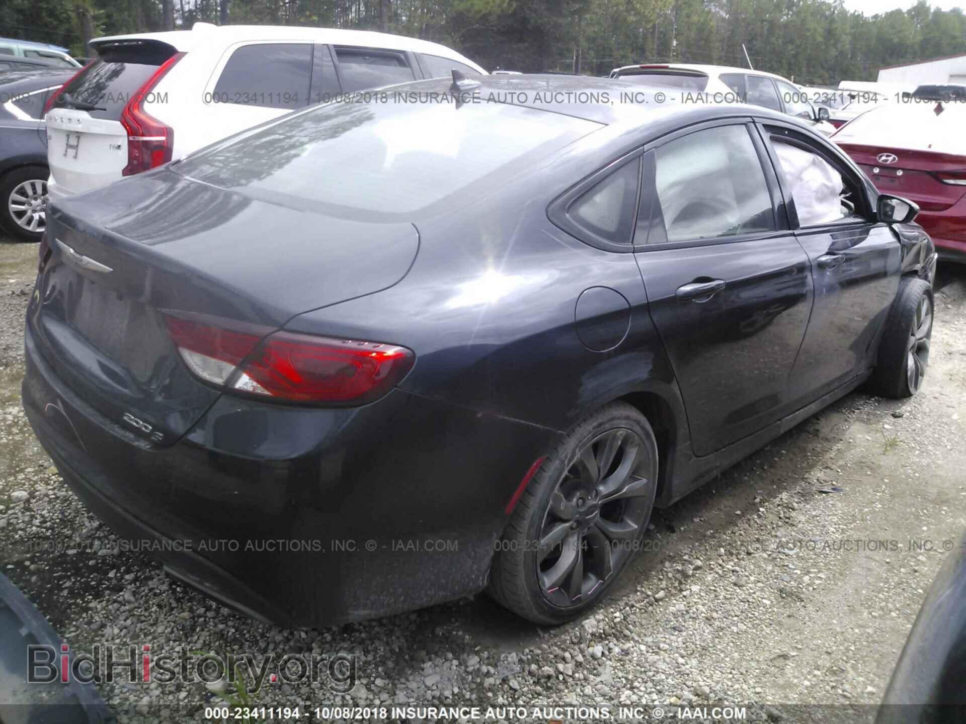 2016 Chrysler 200 - VIN: 1C3CCCBB0GN156075 - Photo 4