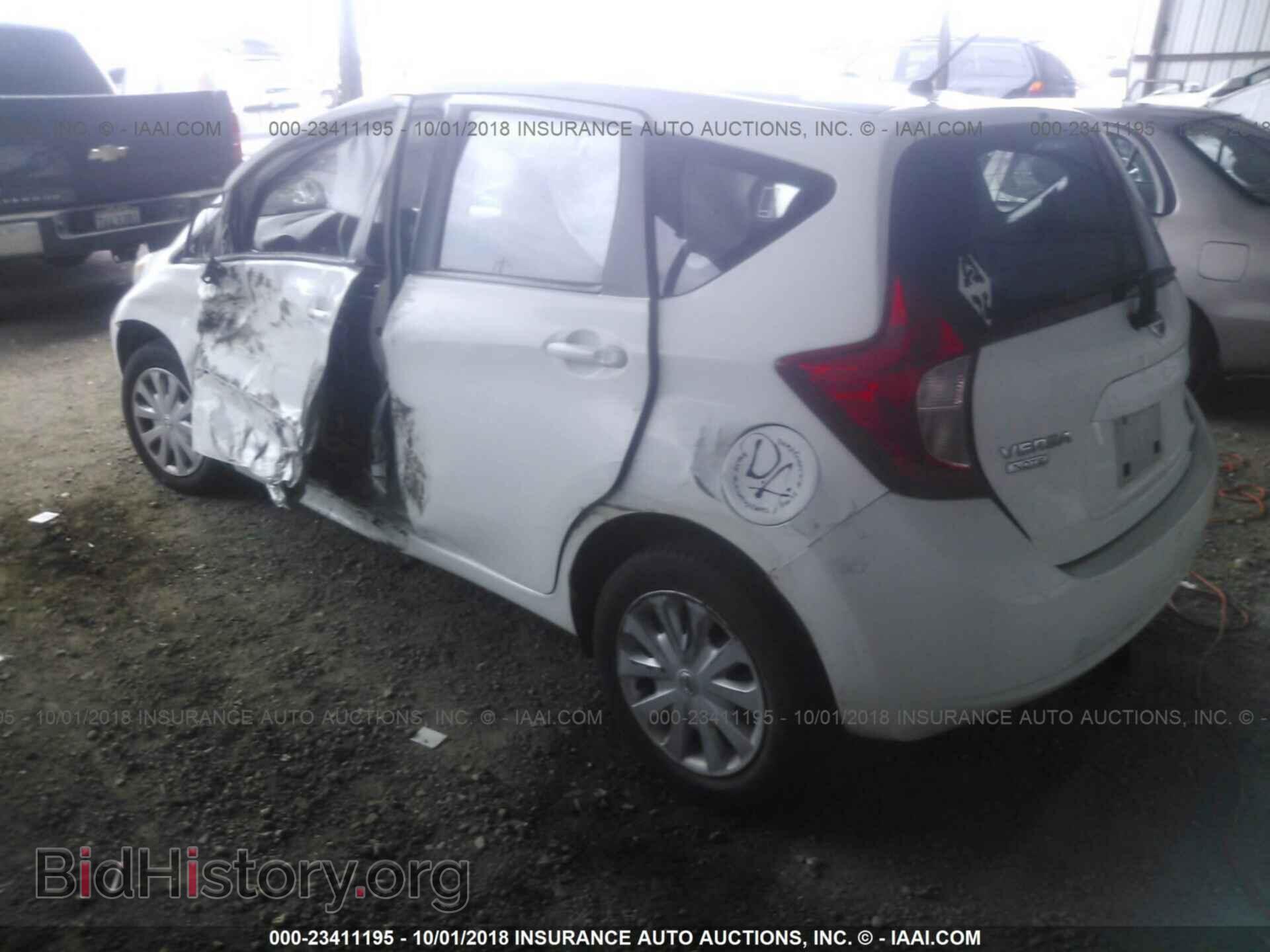 2015 Nissan Versa note - VIN: 3N1CE2CP8FL413589 - Фото 3