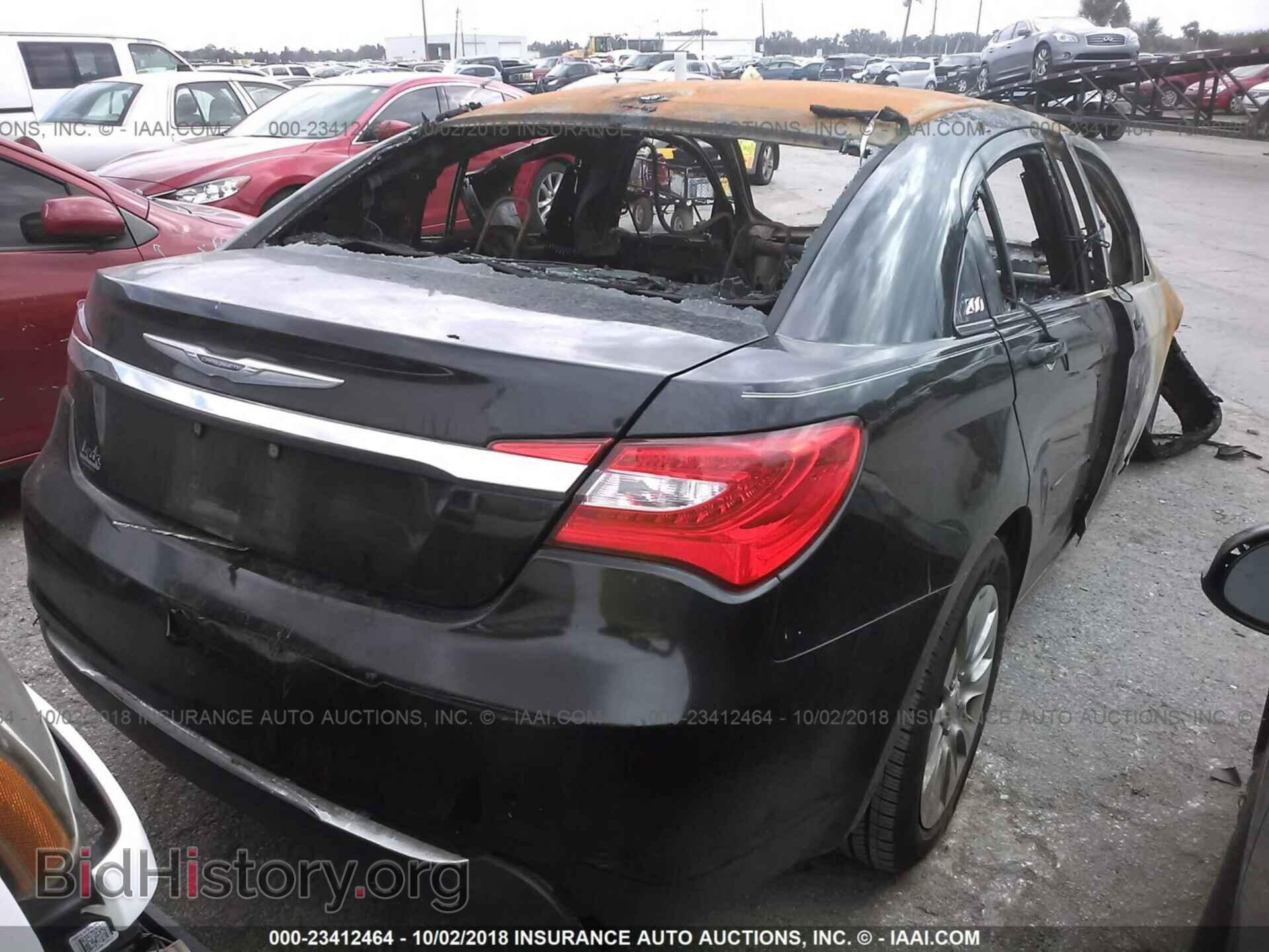 2012 Chrysler 200 - VIN: 1C3CCBAB3CN205128 - Photo 4