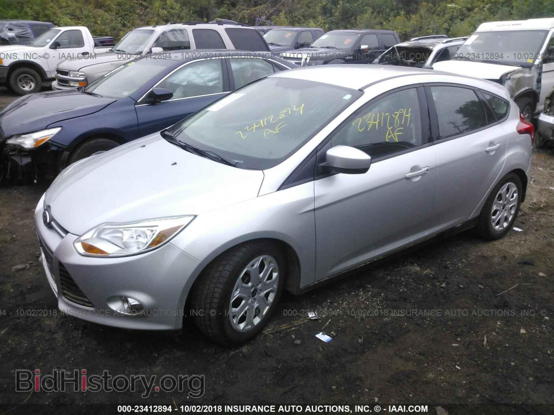 2012 Ford Focus - VIN: 1FAHP3K29CL451418 - Фото 2