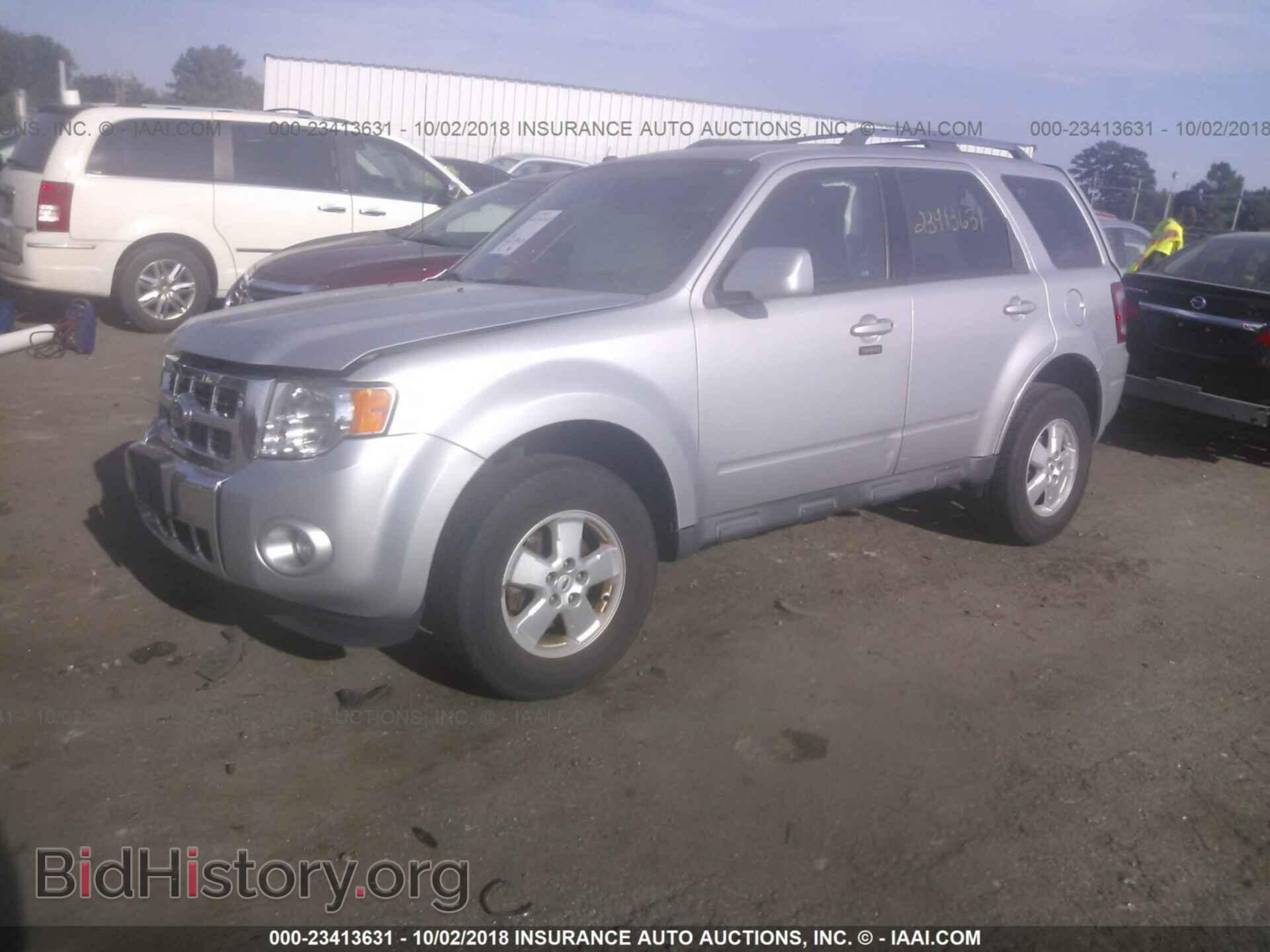 2012 Ford Escape - VIN: 1FMCU9EG1CKB99060 - Photo 2