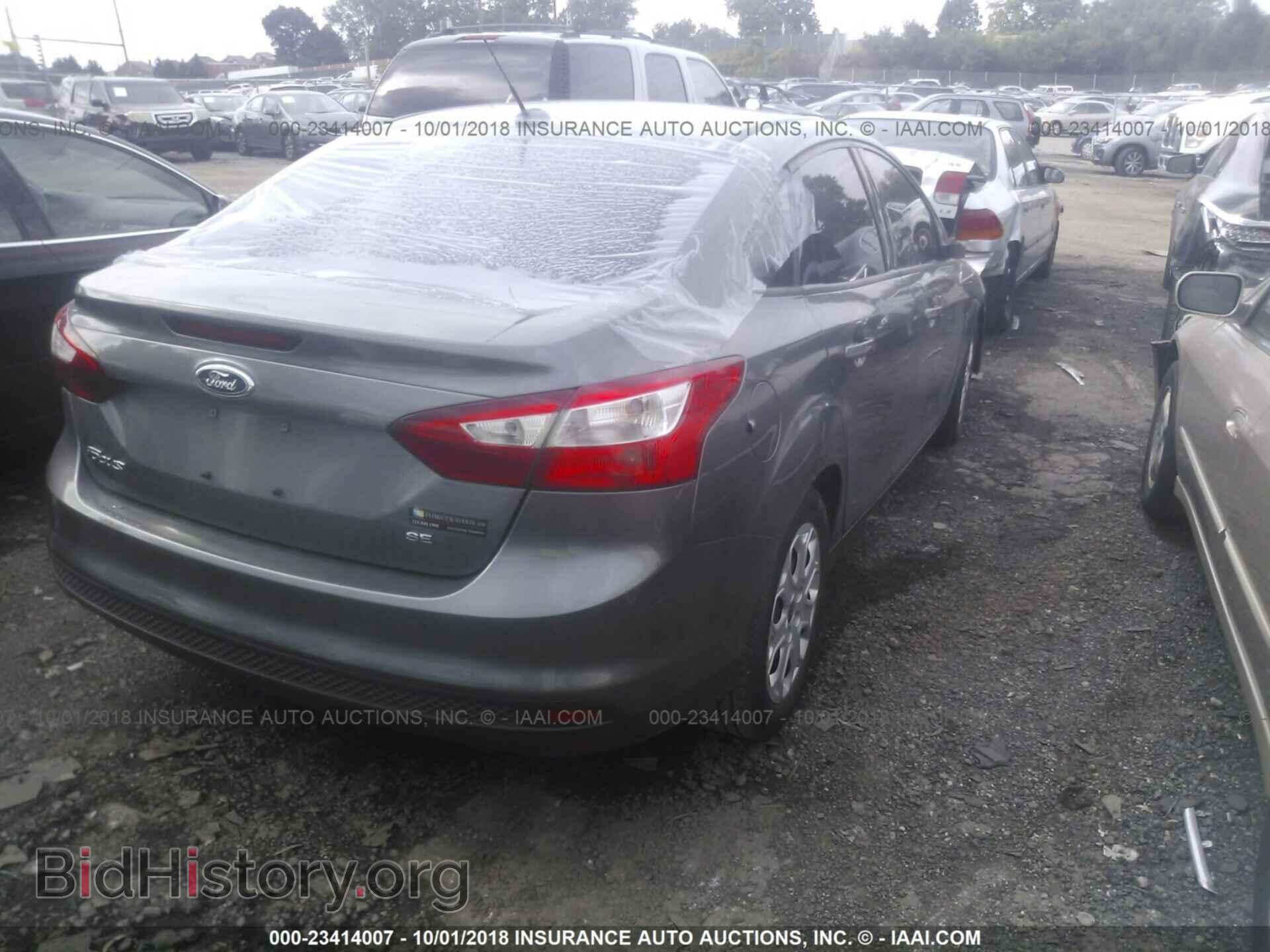 2012 Ford Focus - VIN: 1FAHP3F21CL424353 - Фото 4